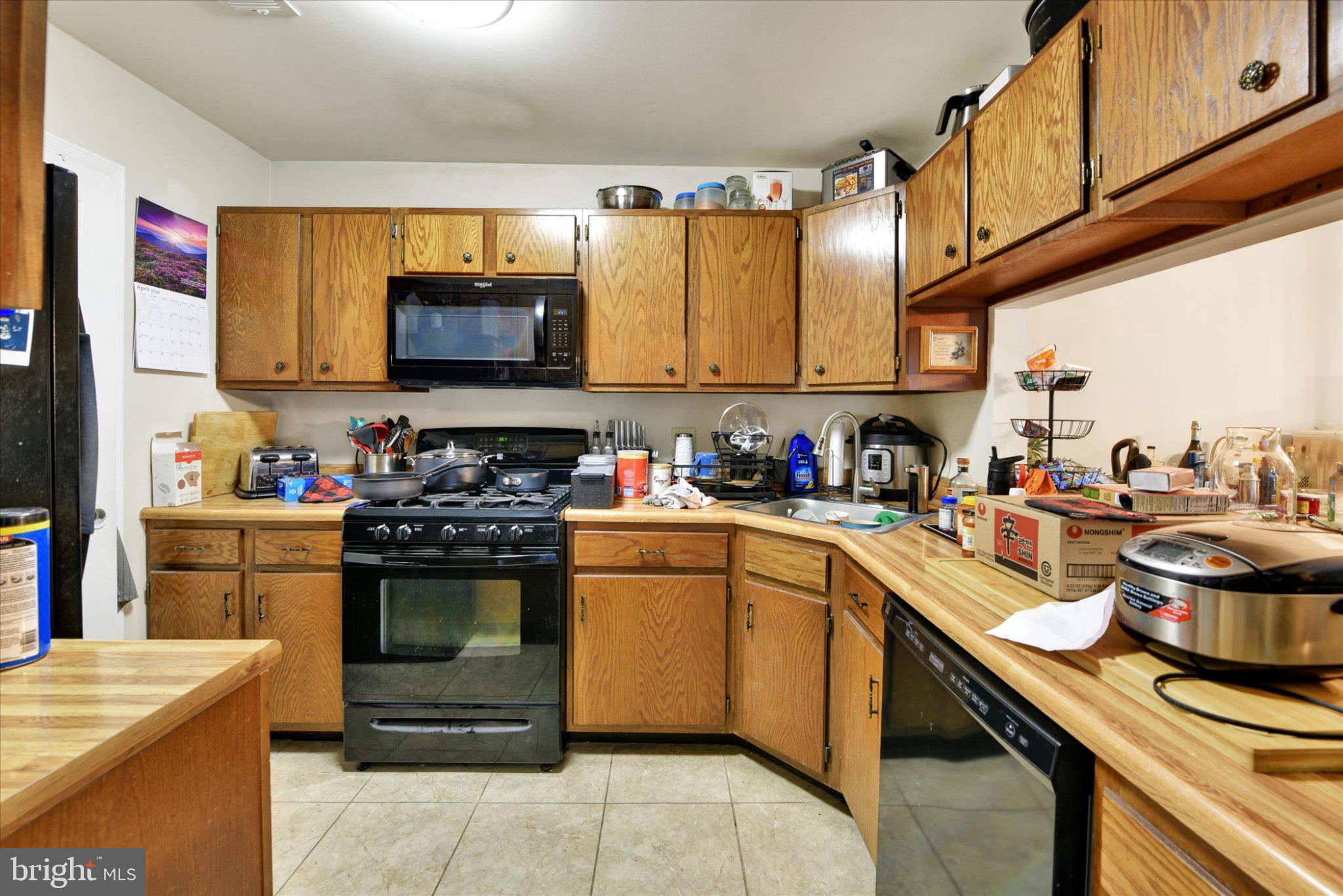 1004 DOGWOOD COURT