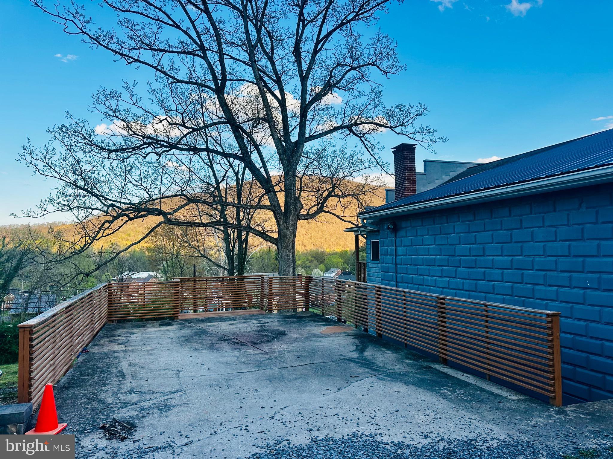 BOWLING GREEN - Residential