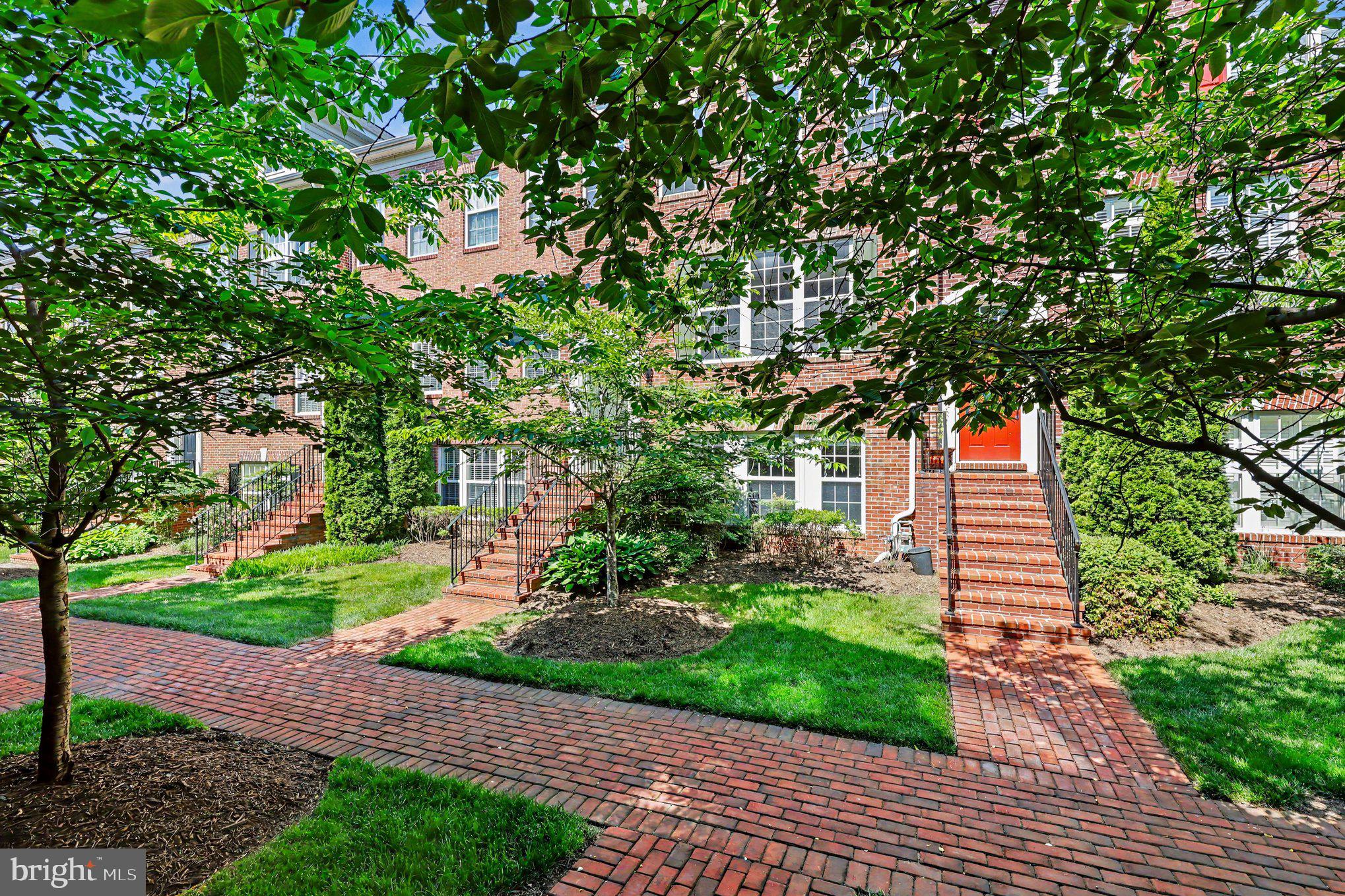 THE RESERVE AT TYSONS CORNER - Residential