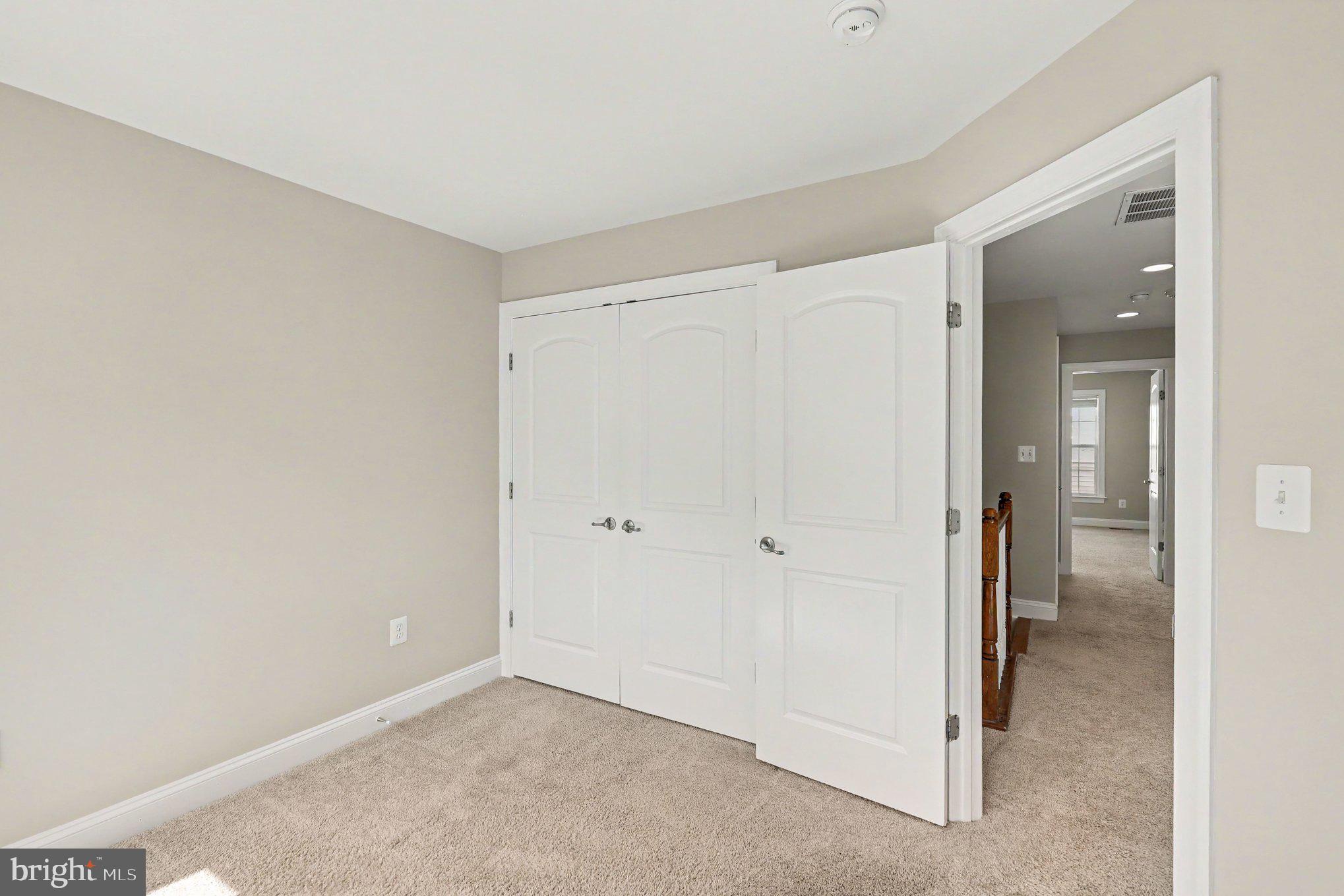 THE RESERVE AT TYSONS CORNER - Residential