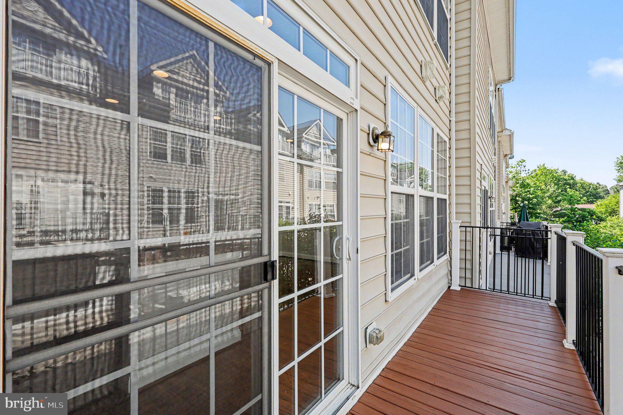THE RESERVE AT TYSONS CORNER - Residential