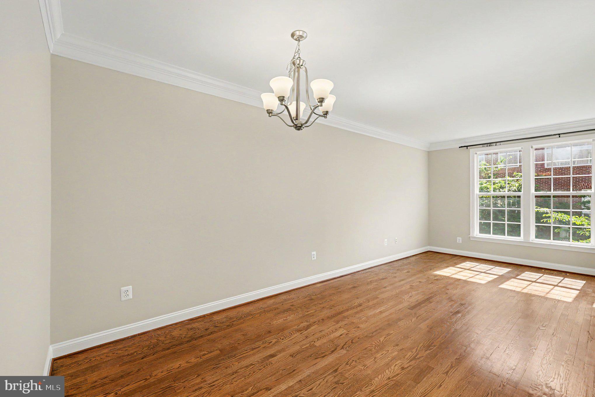 THE RESERVE AT TYSONS CORNER - Residential