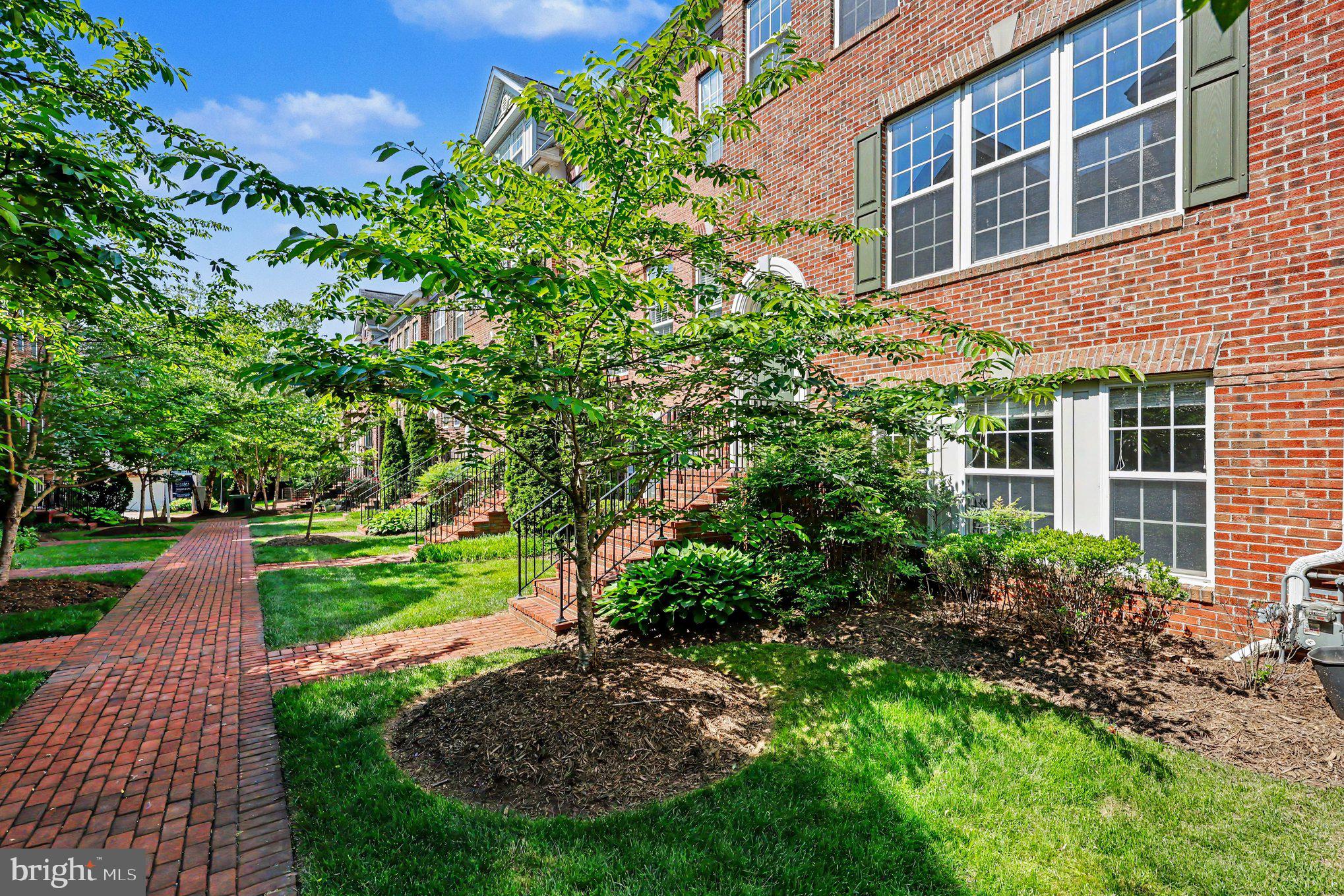 THE RESERVE AT TYSONS CORNER - Residential