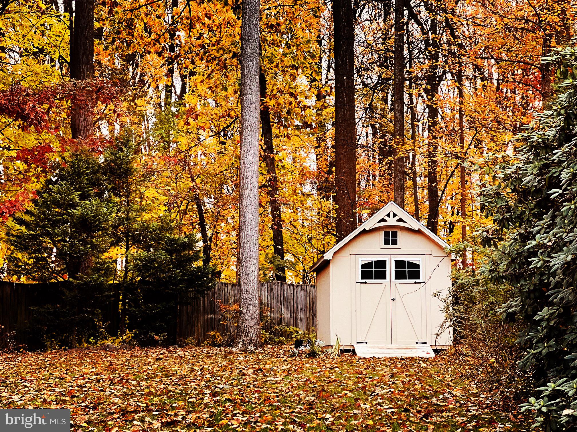 BURLEIGH MANOR - Residential