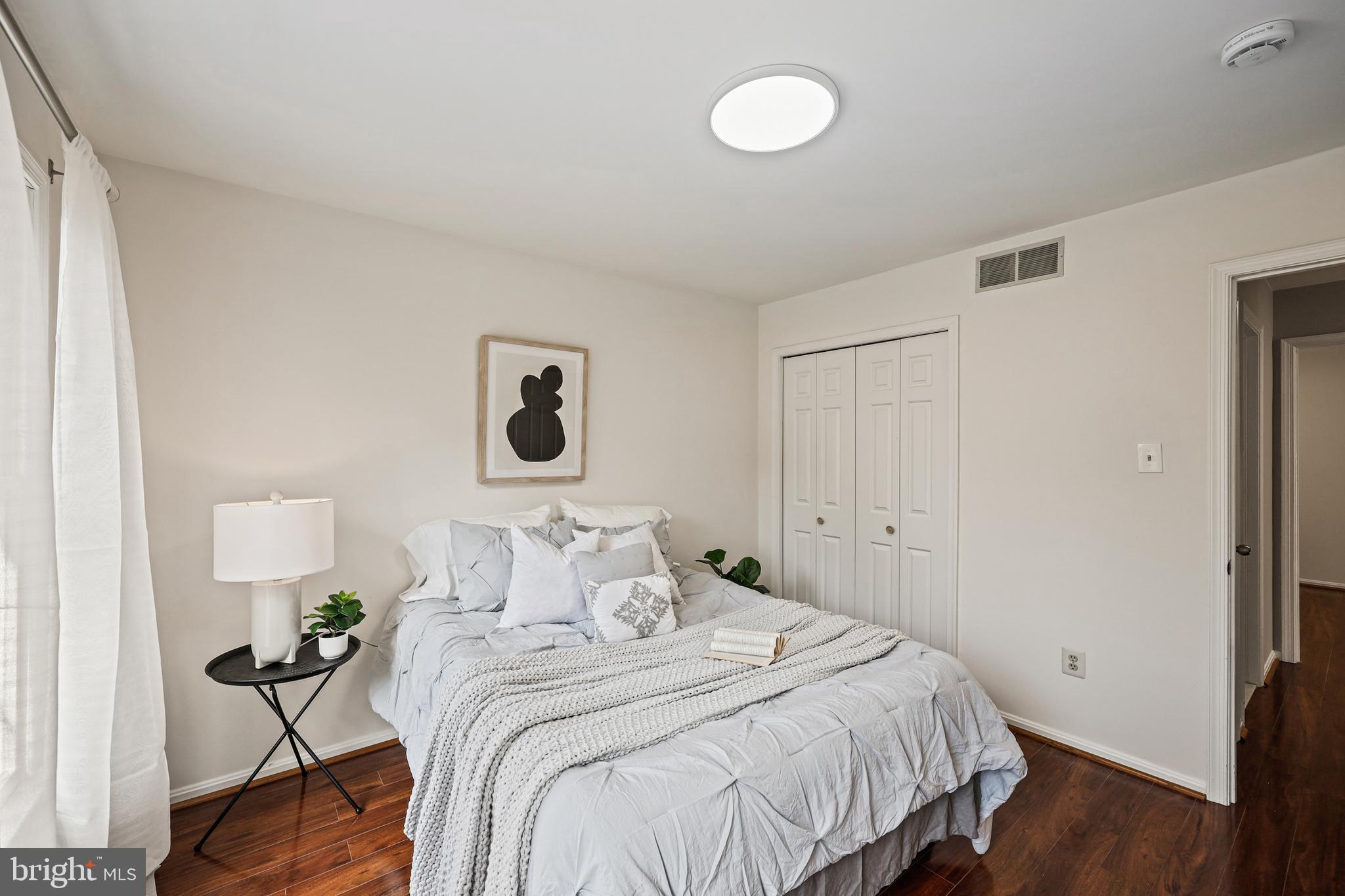 BURLEIGH MANOR - Residential