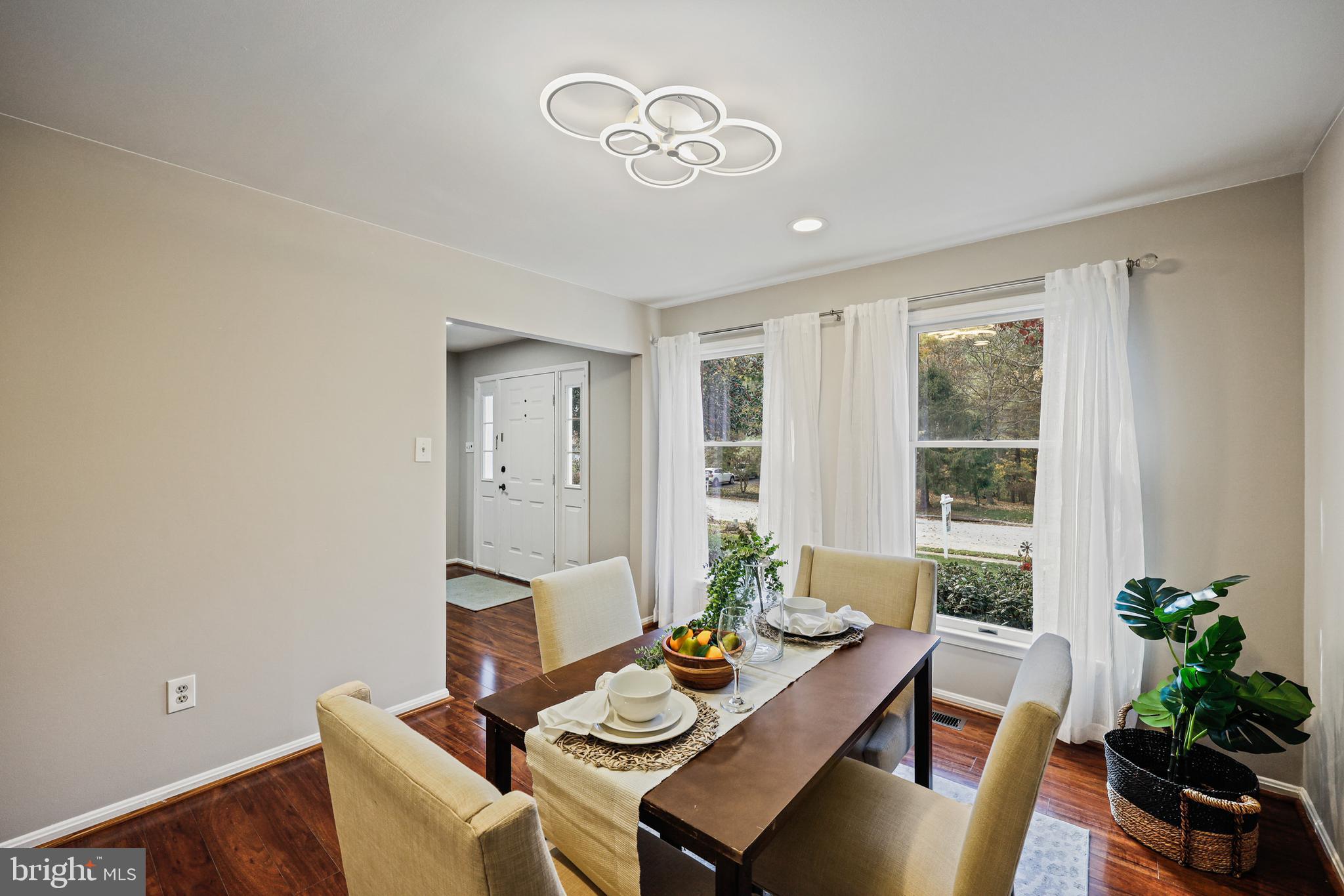 BURLEIGH MANOR - Residential