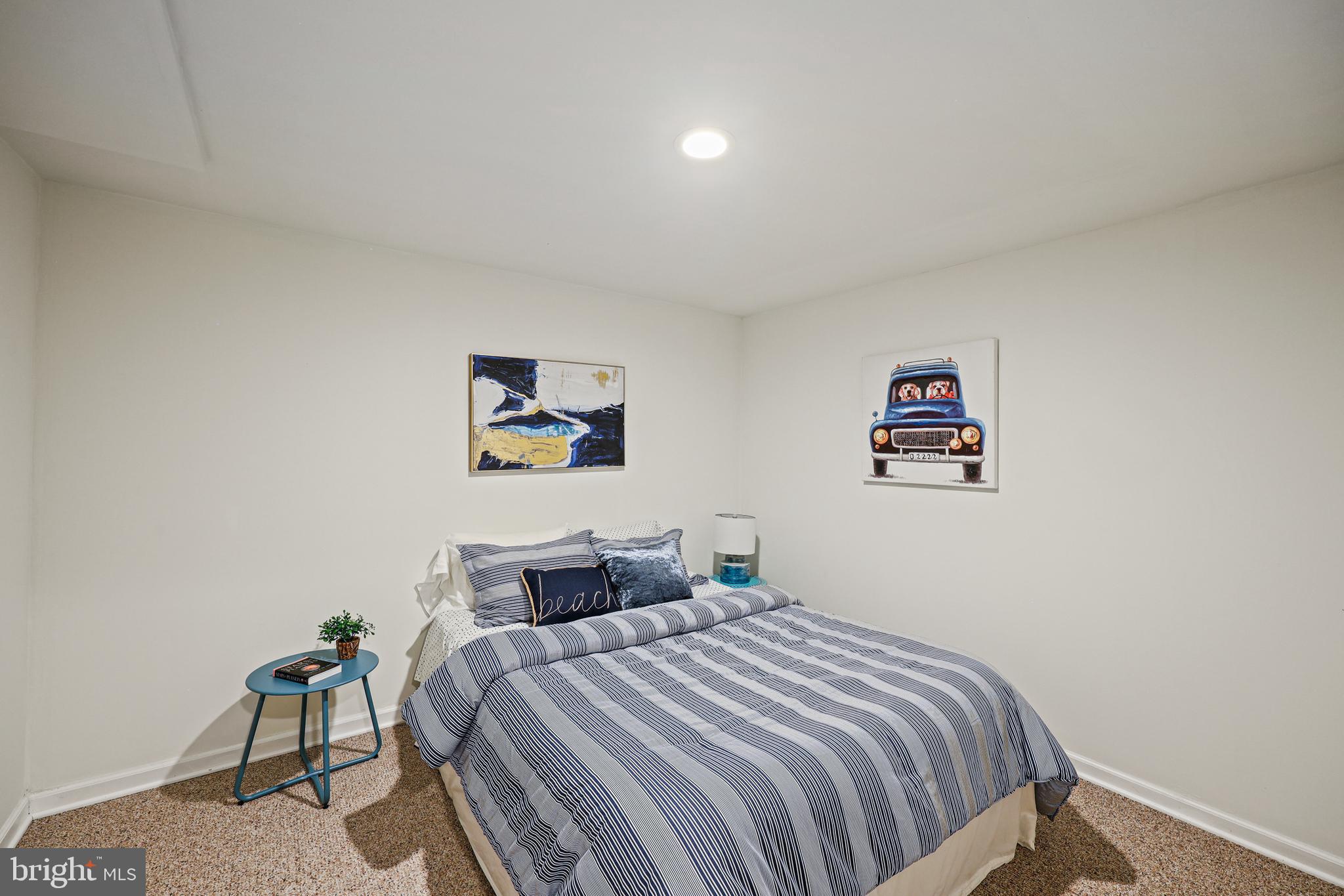 BURLEIGH MANOR - Residential