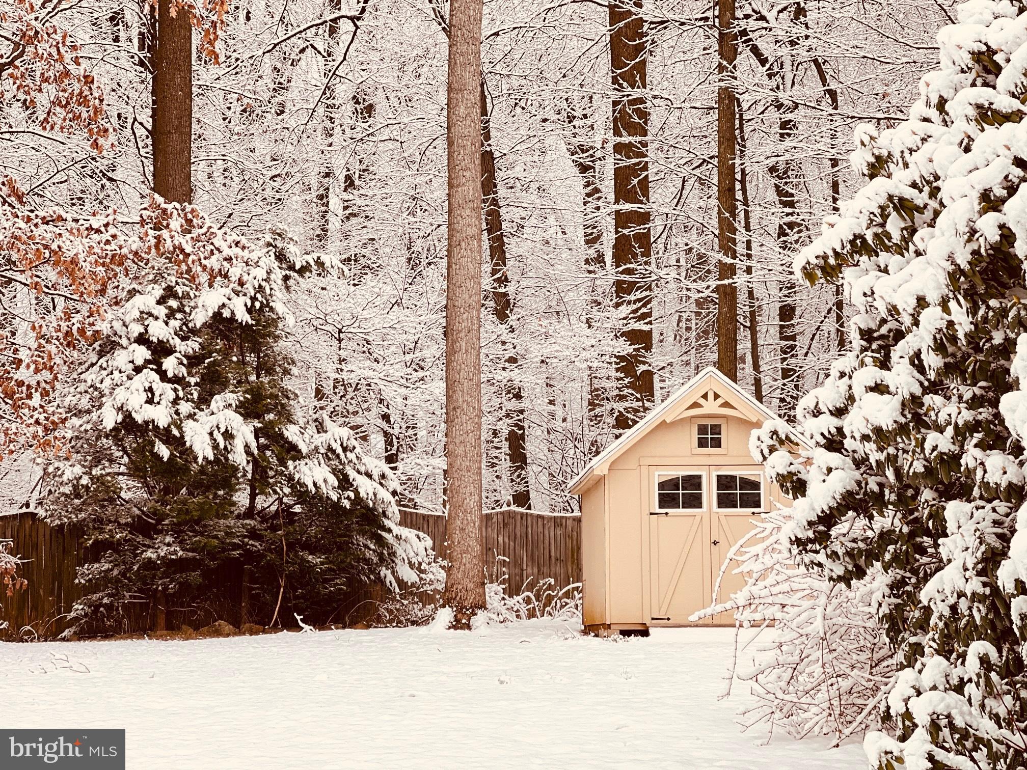 BURLEIGH MANOR - Residential