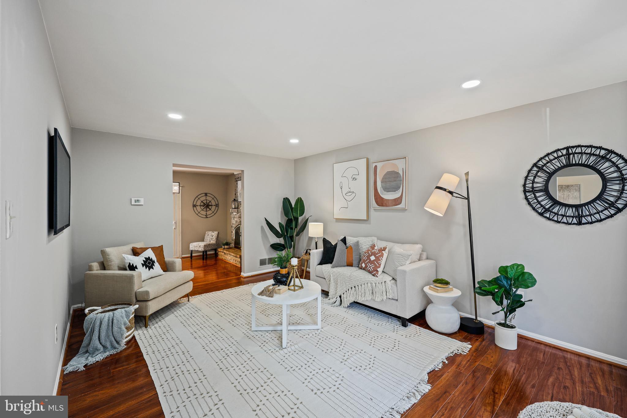 BURLEIGH MANOR - Residential