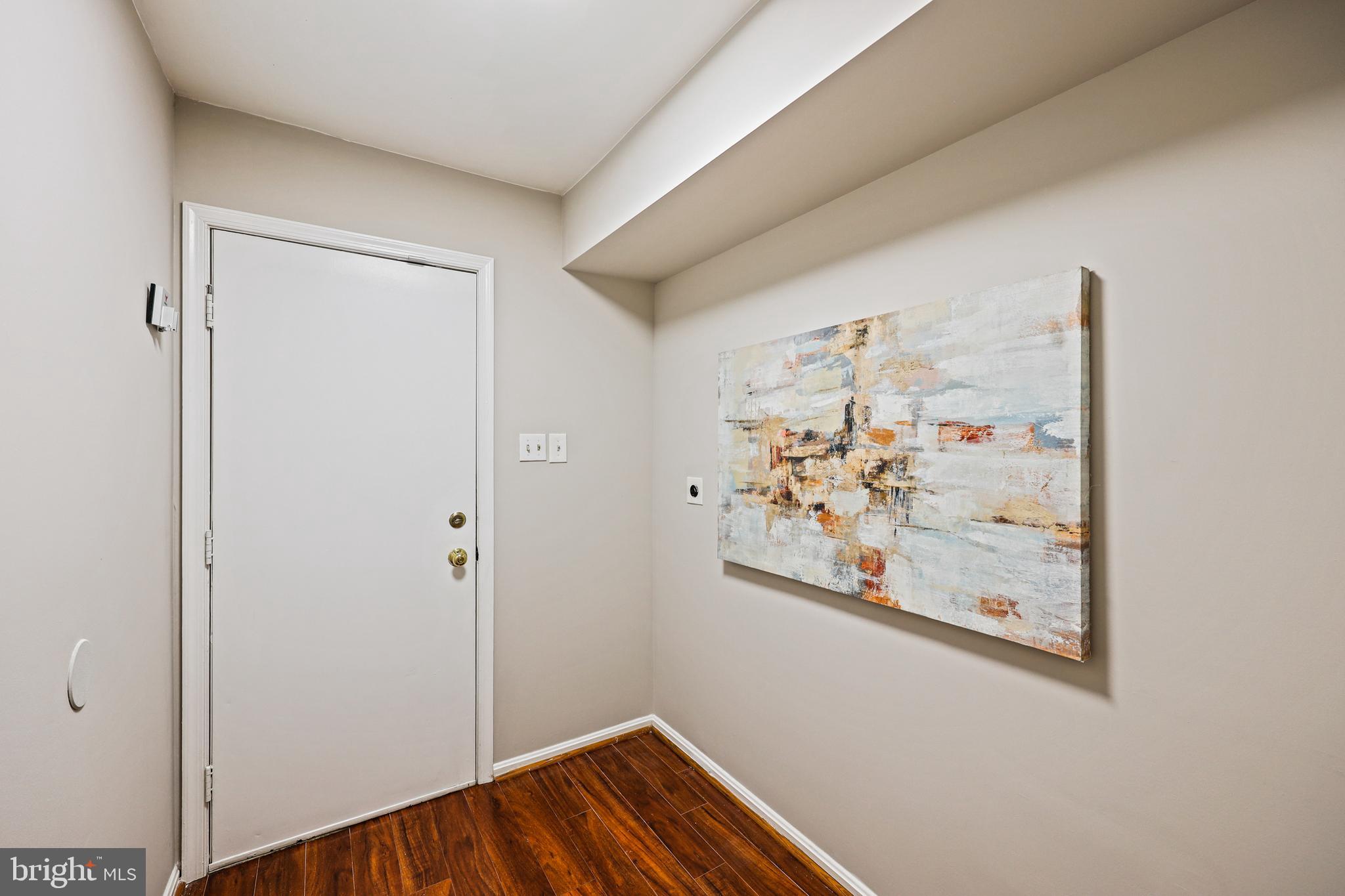 BURLEIGH MANOR - Residential