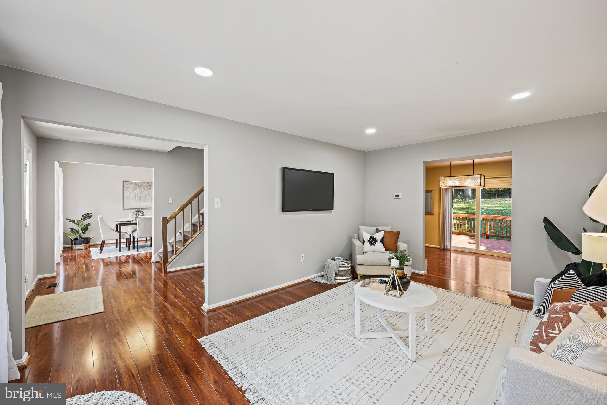 BURLEIGH MANOR - Residential