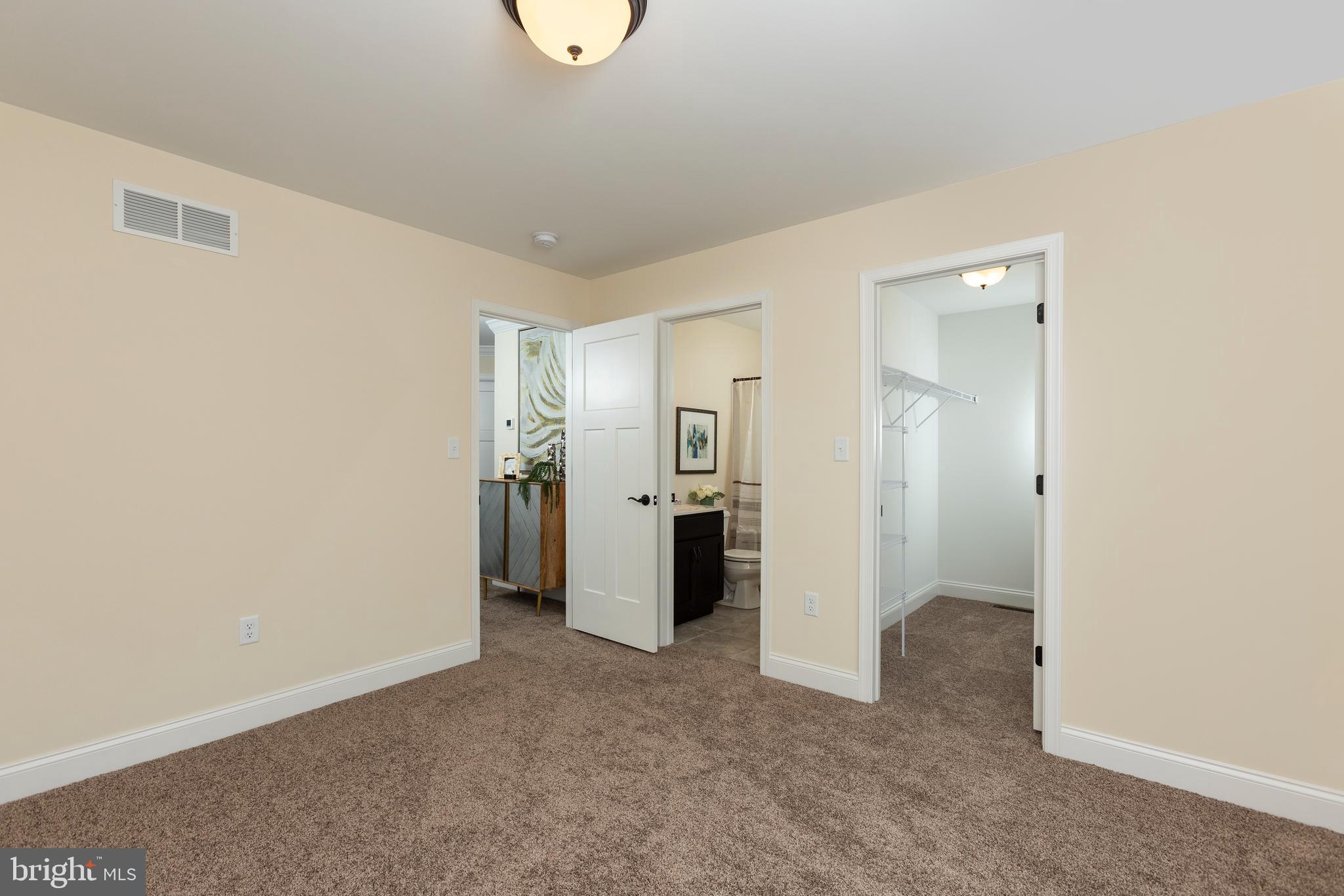 WILSHIRE ESTATES - Residential