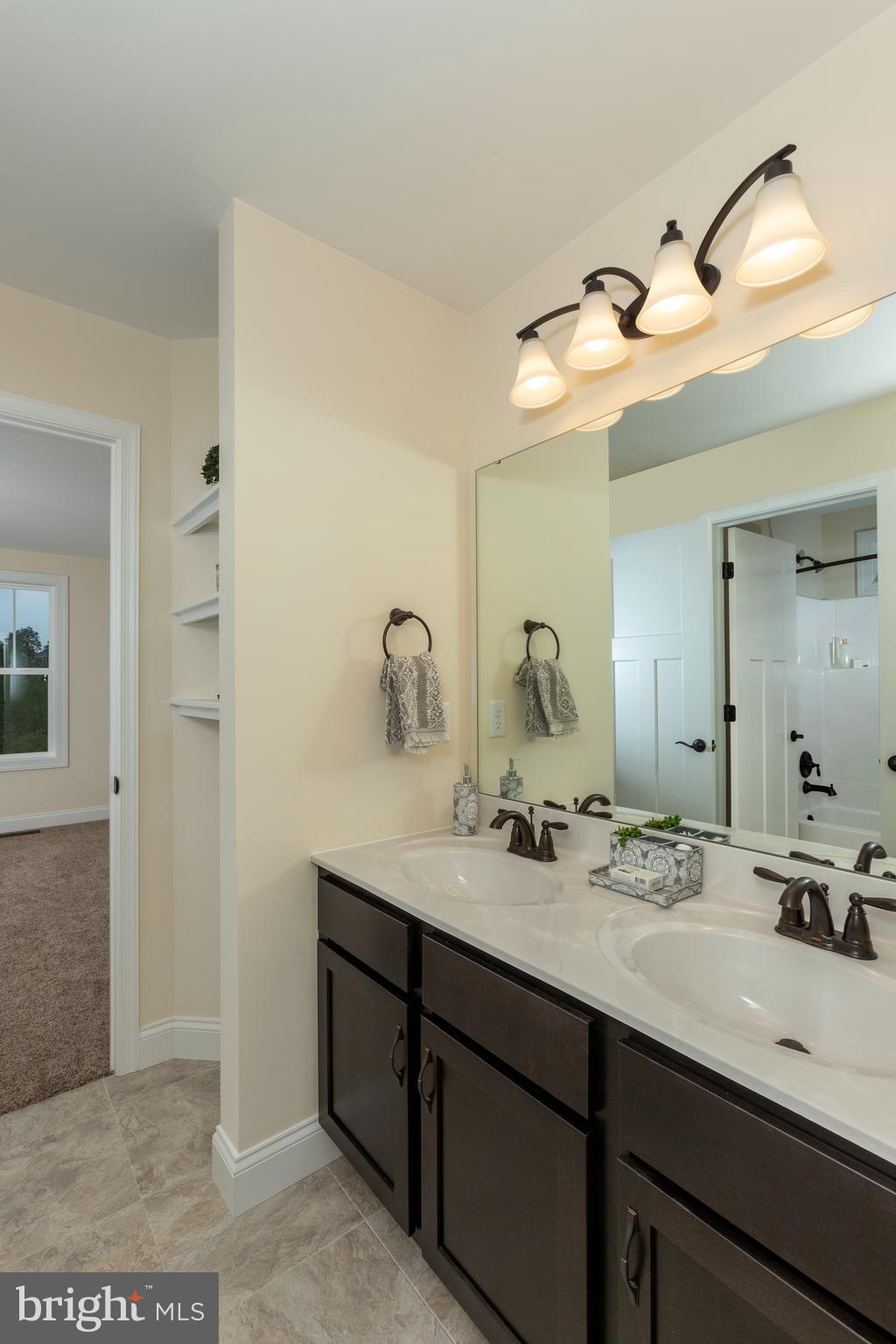 WILSHIRE ESTATES - Residential