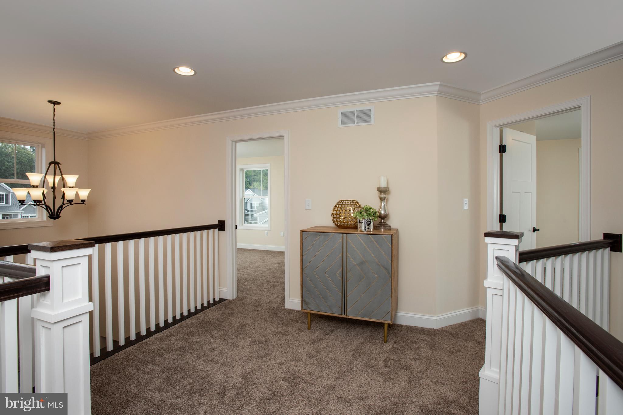 WILSHIRE ESTATES - Residential