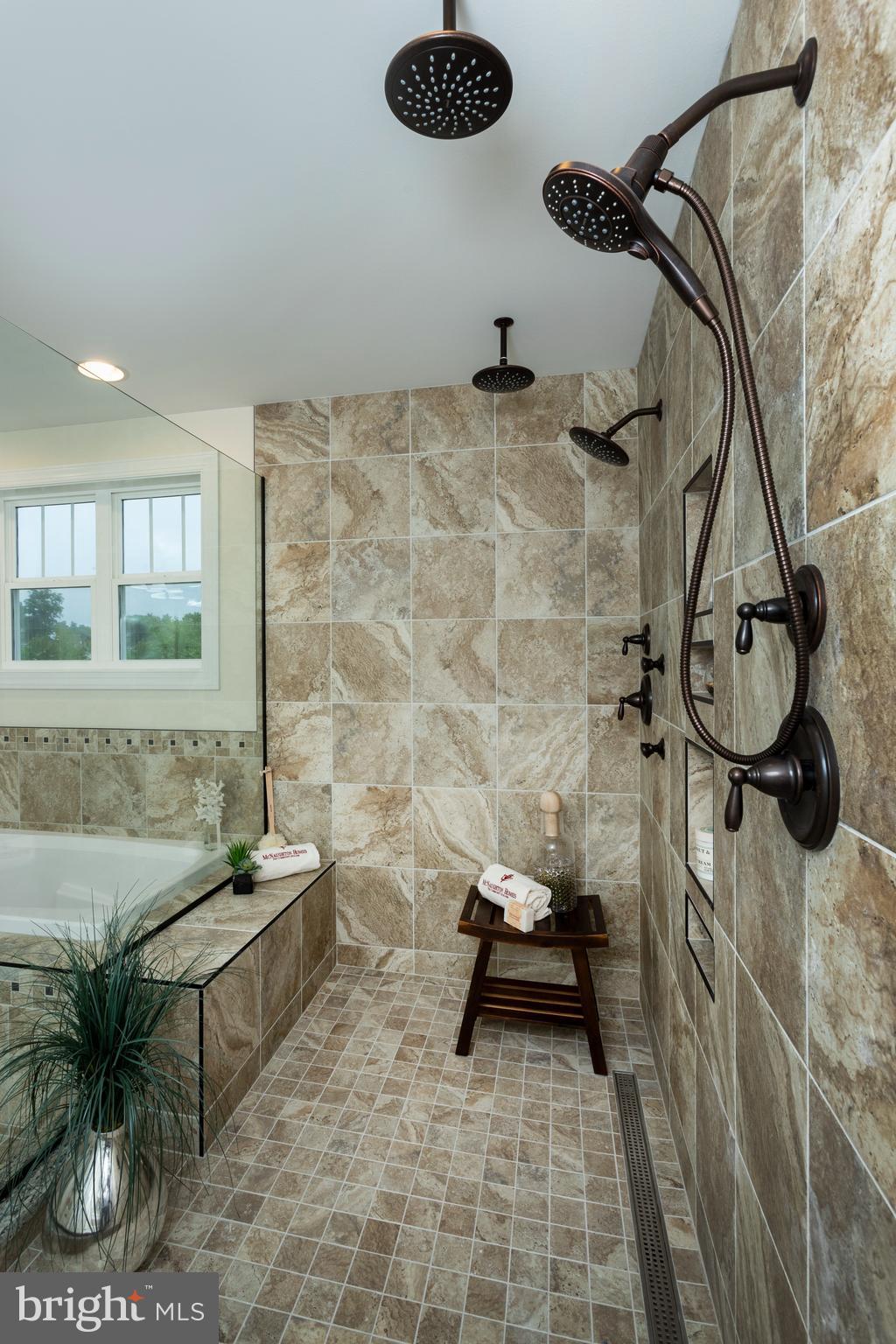 WILSHIRE ESTATES - Residential