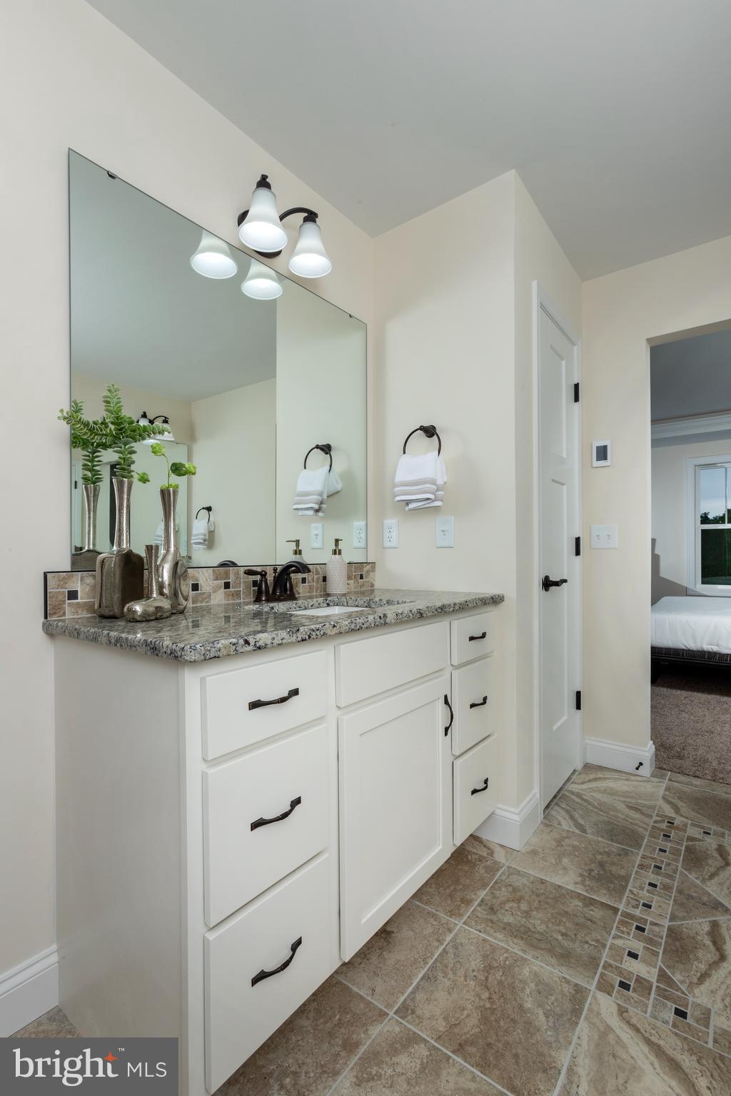 WILSHIRE ESTATES - Residential