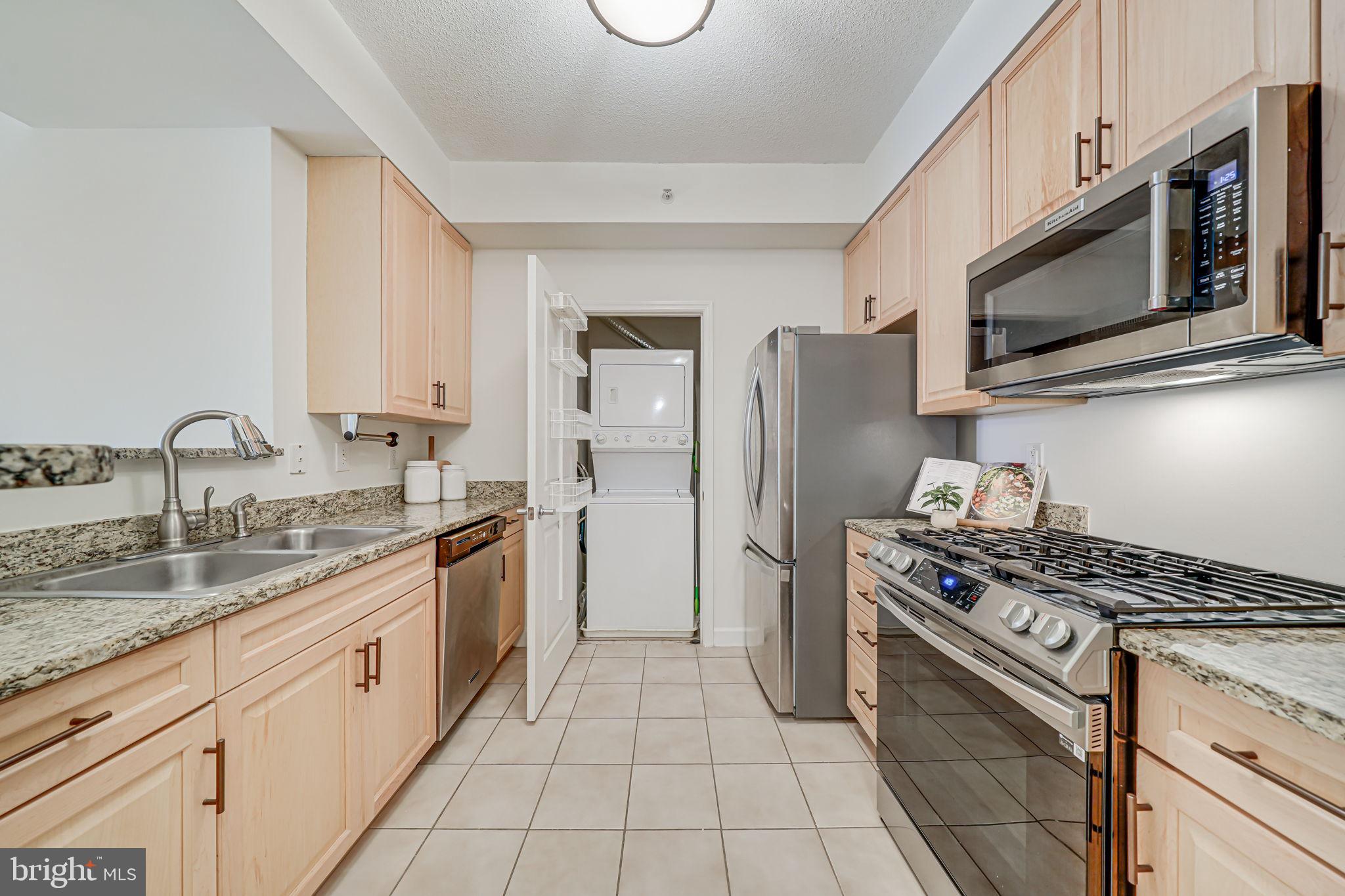 1111 25TH STREET NW 823