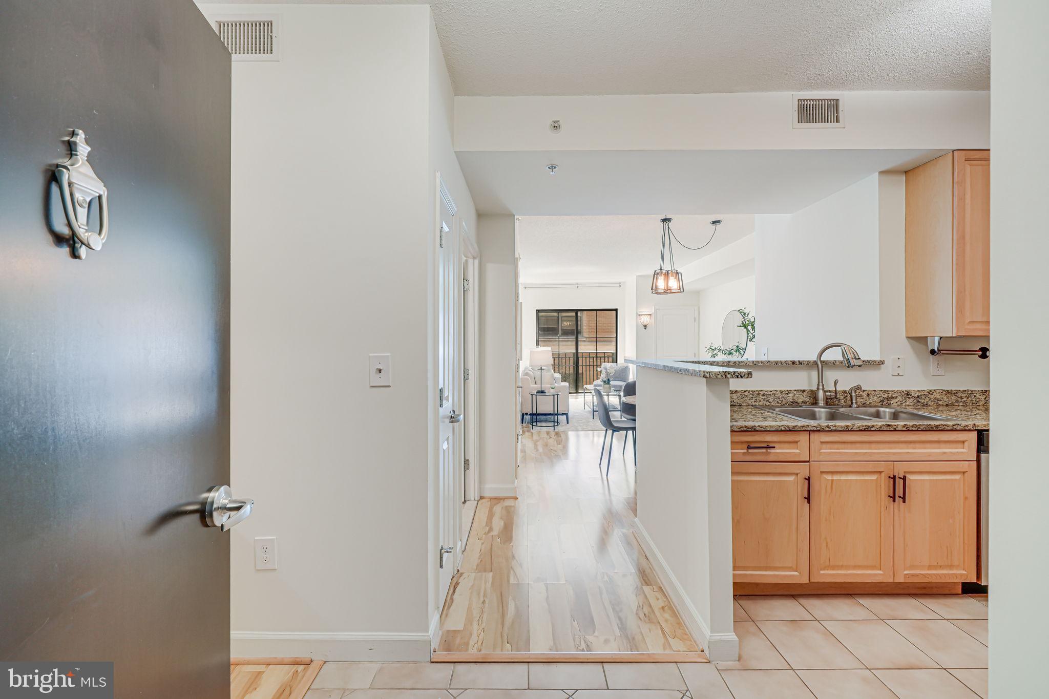 1111 25TH STREET NW 823