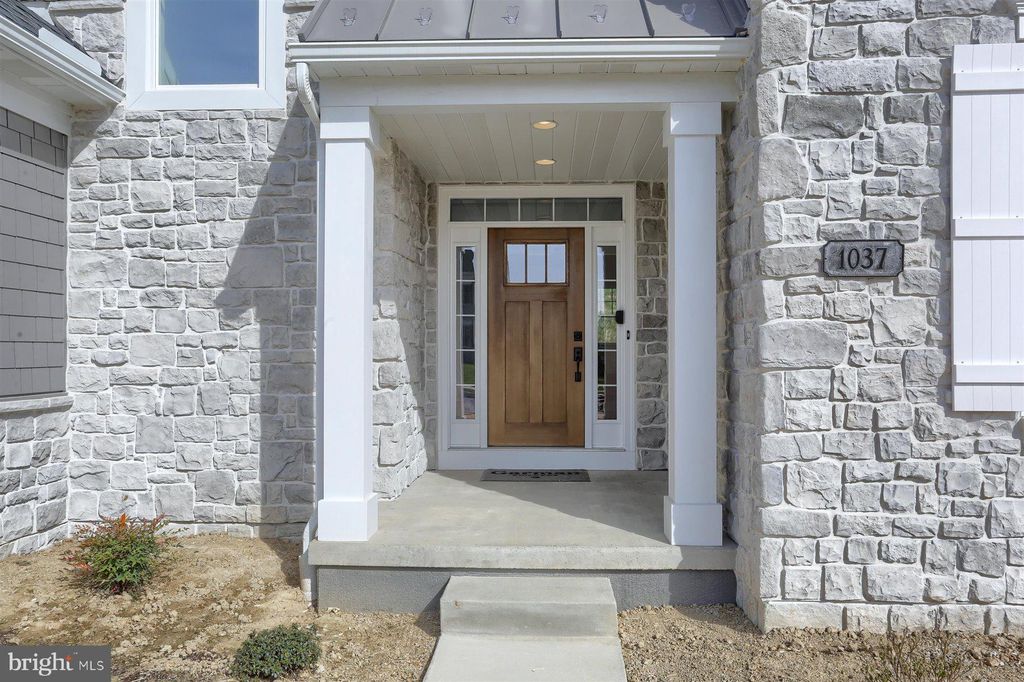 Photo of 1037 LITITZ BEND DRIVE, LITITZ, PA 17543 (MLS # PALA2027802)