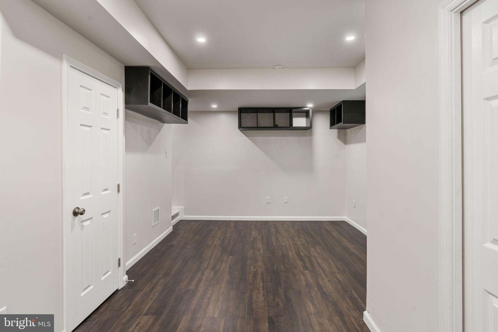 WILLOW OAKS - Residential