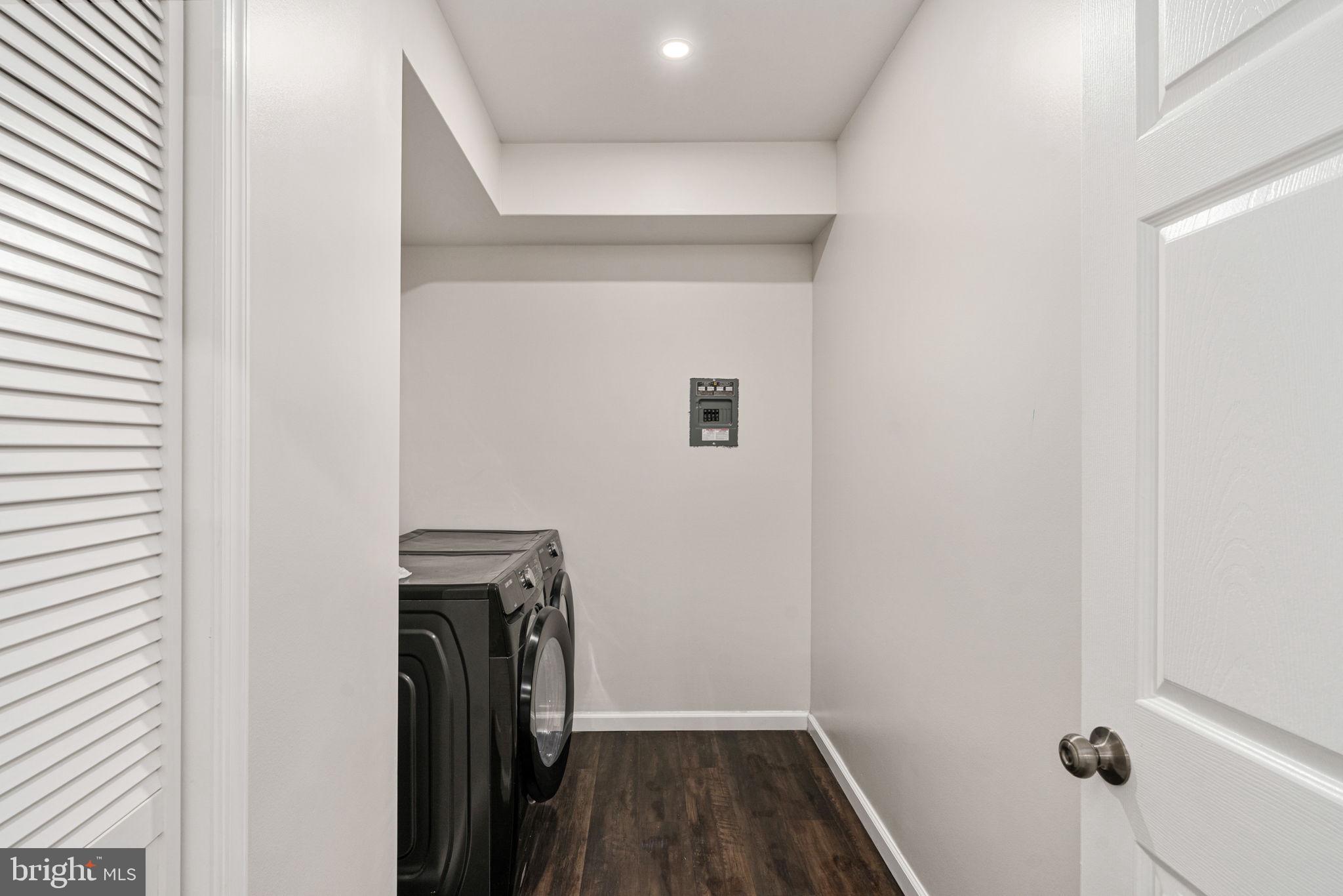 WILLOW OAKS - Residential