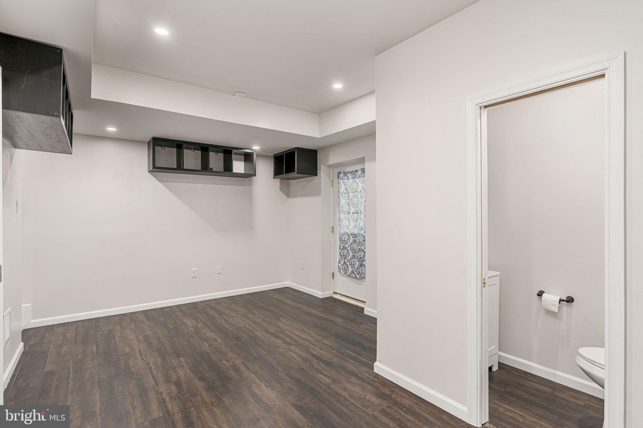 WILLOW OAKS - Residential