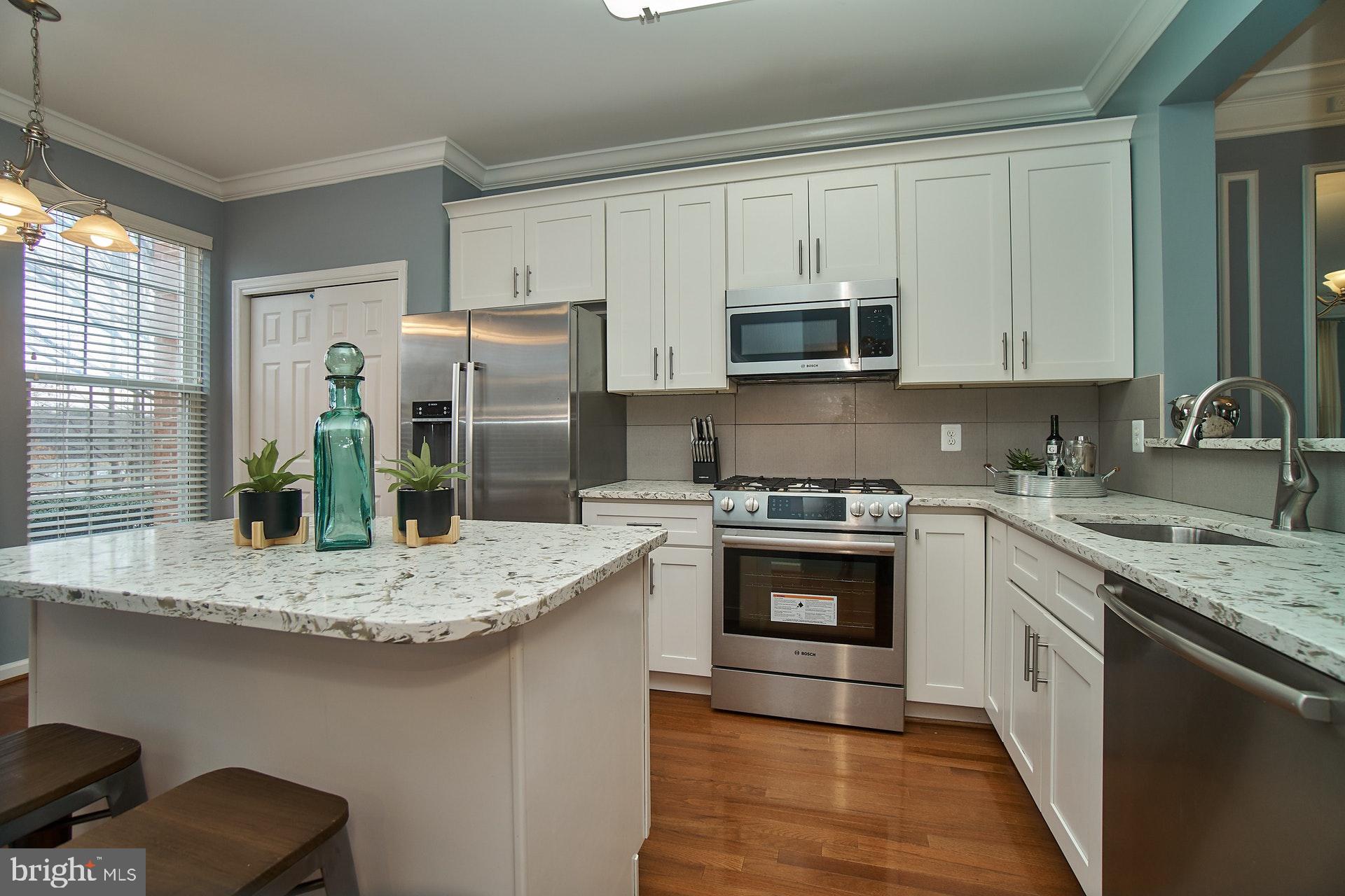 VINTAGE PLACE - Residential