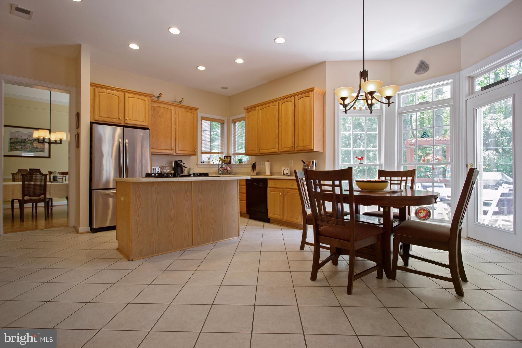 ROUNDTREE PARK - Residential Lease