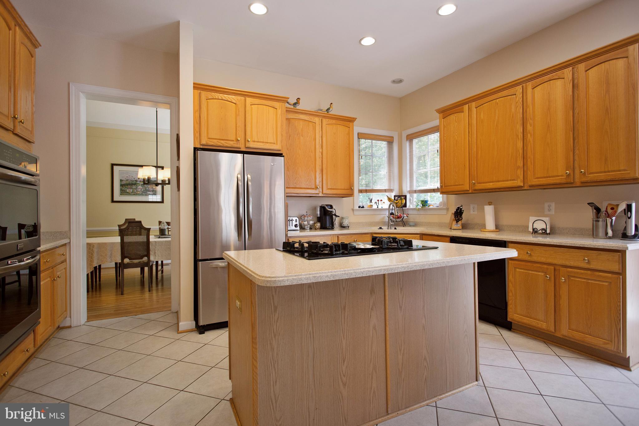 ROUNDTREE PARK - Residential Lease