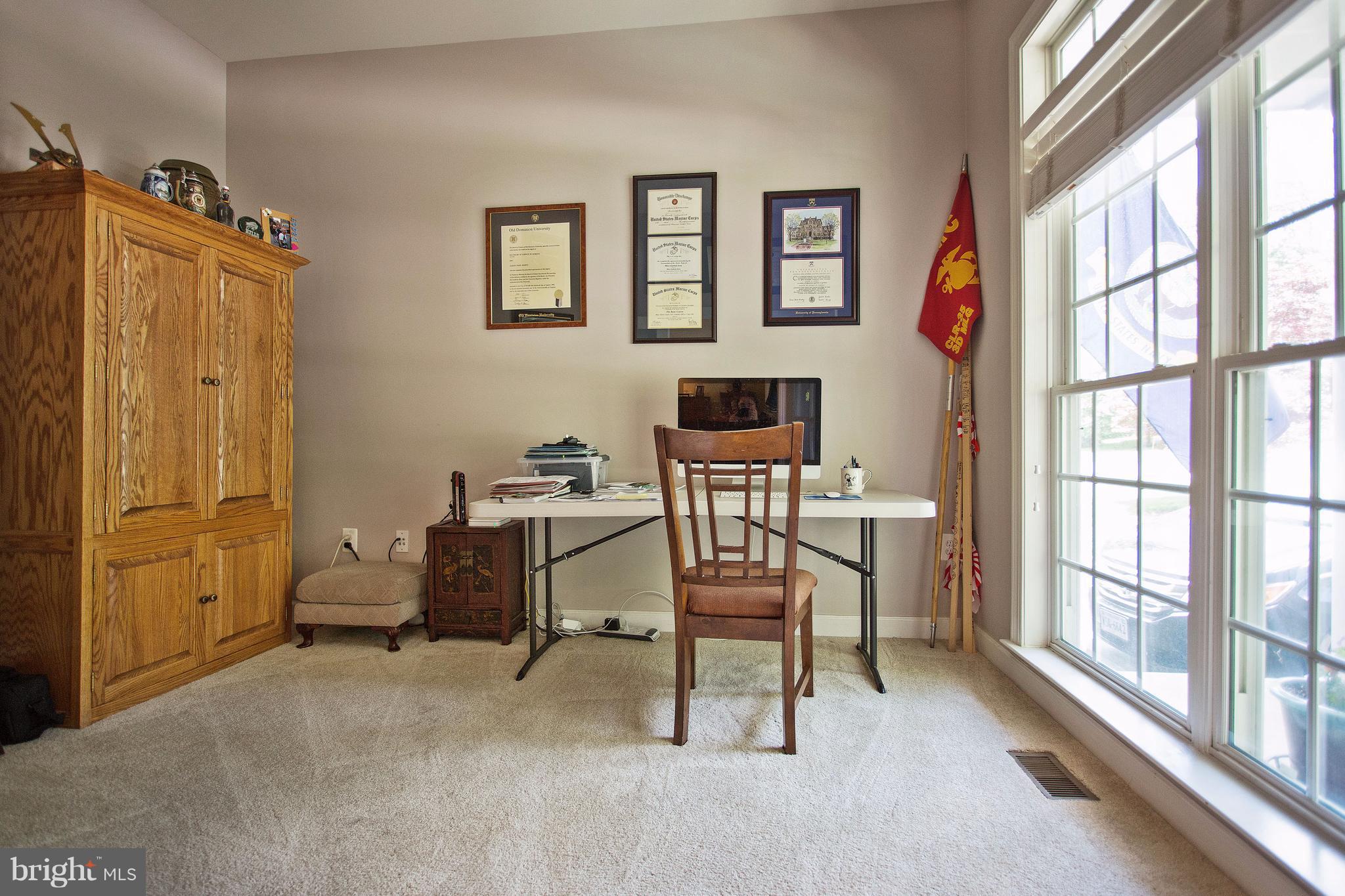 ROUNDTREE PARK - Residential Lease