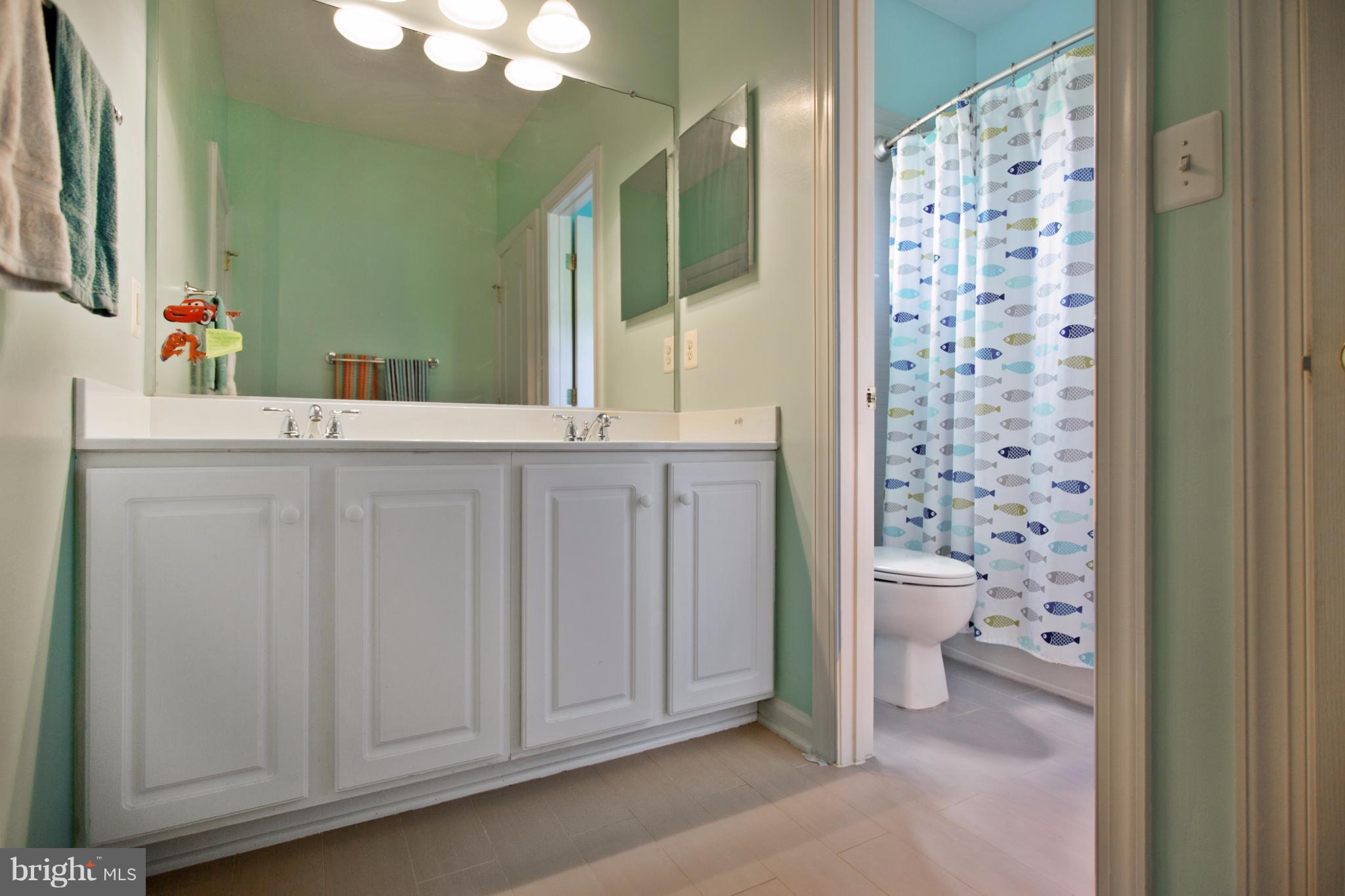 ROUNDTREE PARK - Residential Lease