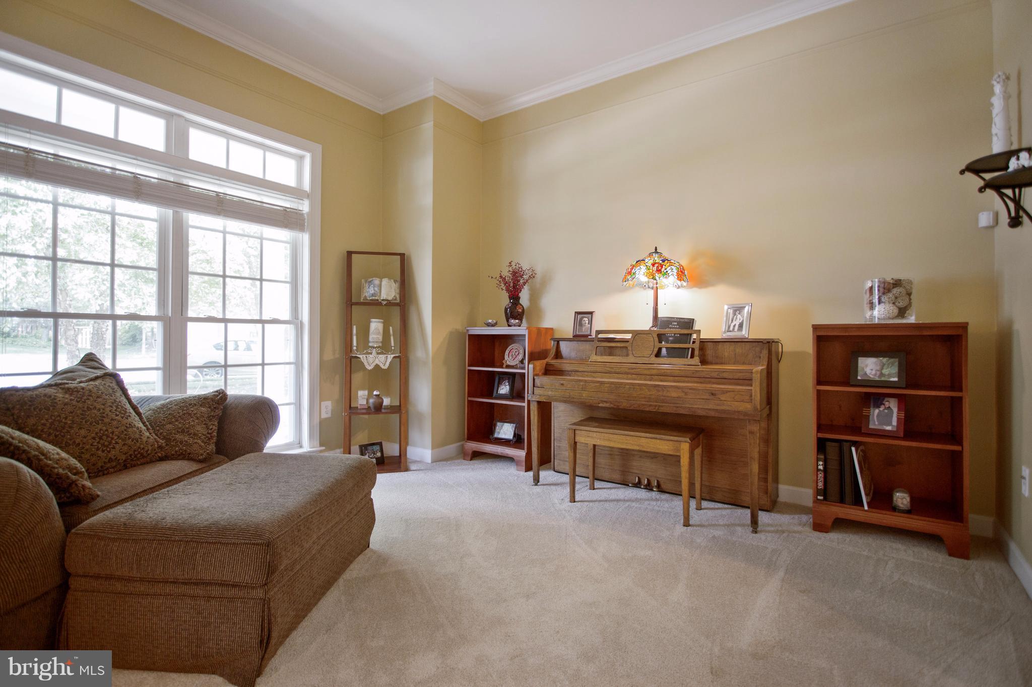 ROUNDTREE PARK - Residential Lease