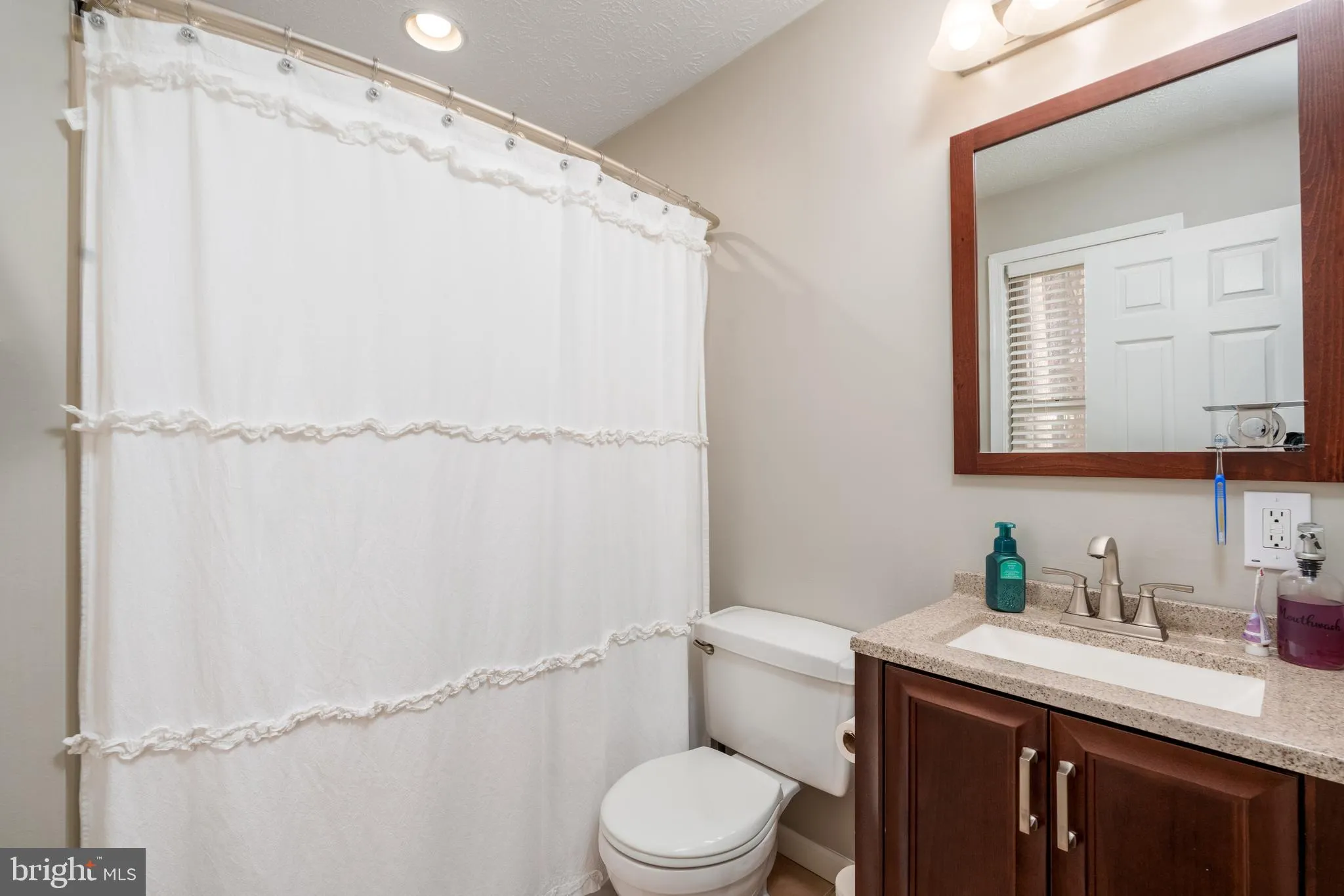 Elkton, Maryland 21921, United States, 3 Bedrooms Bedrooms, ,2 BathroomsBathrooms,Residential,Pending,11831