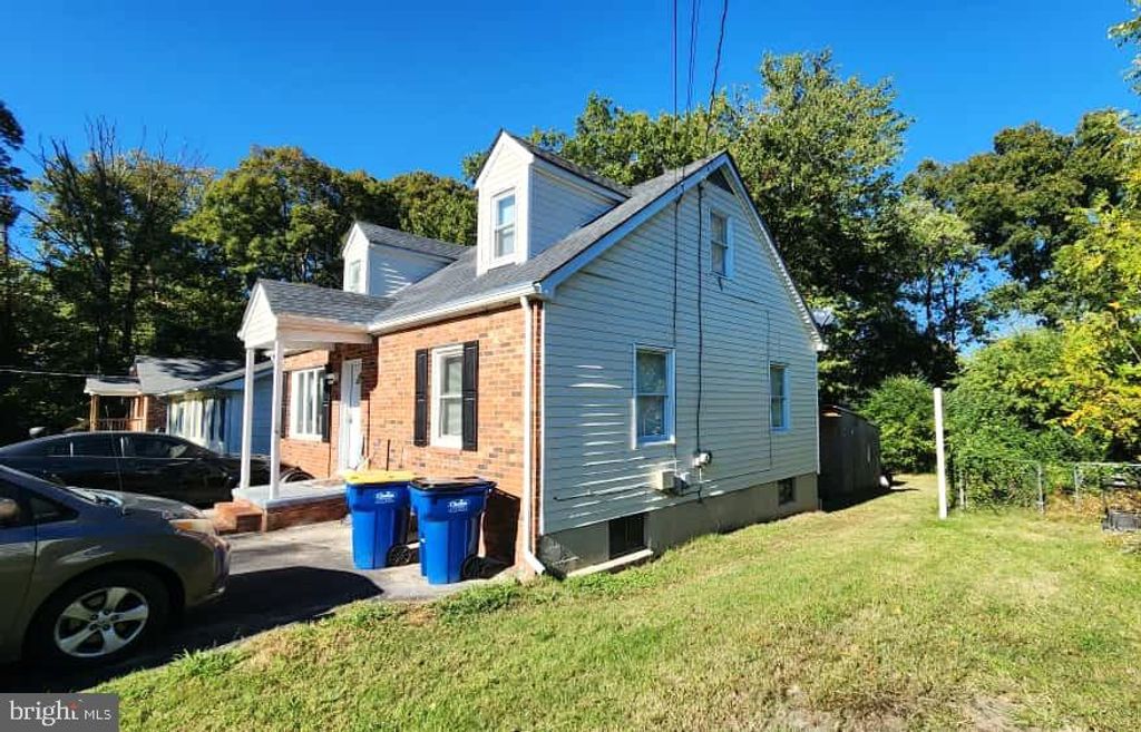 Photo of 119 Archer Street, FREDERICKSBURG, VA 22408 (MLS # VASP2037016)