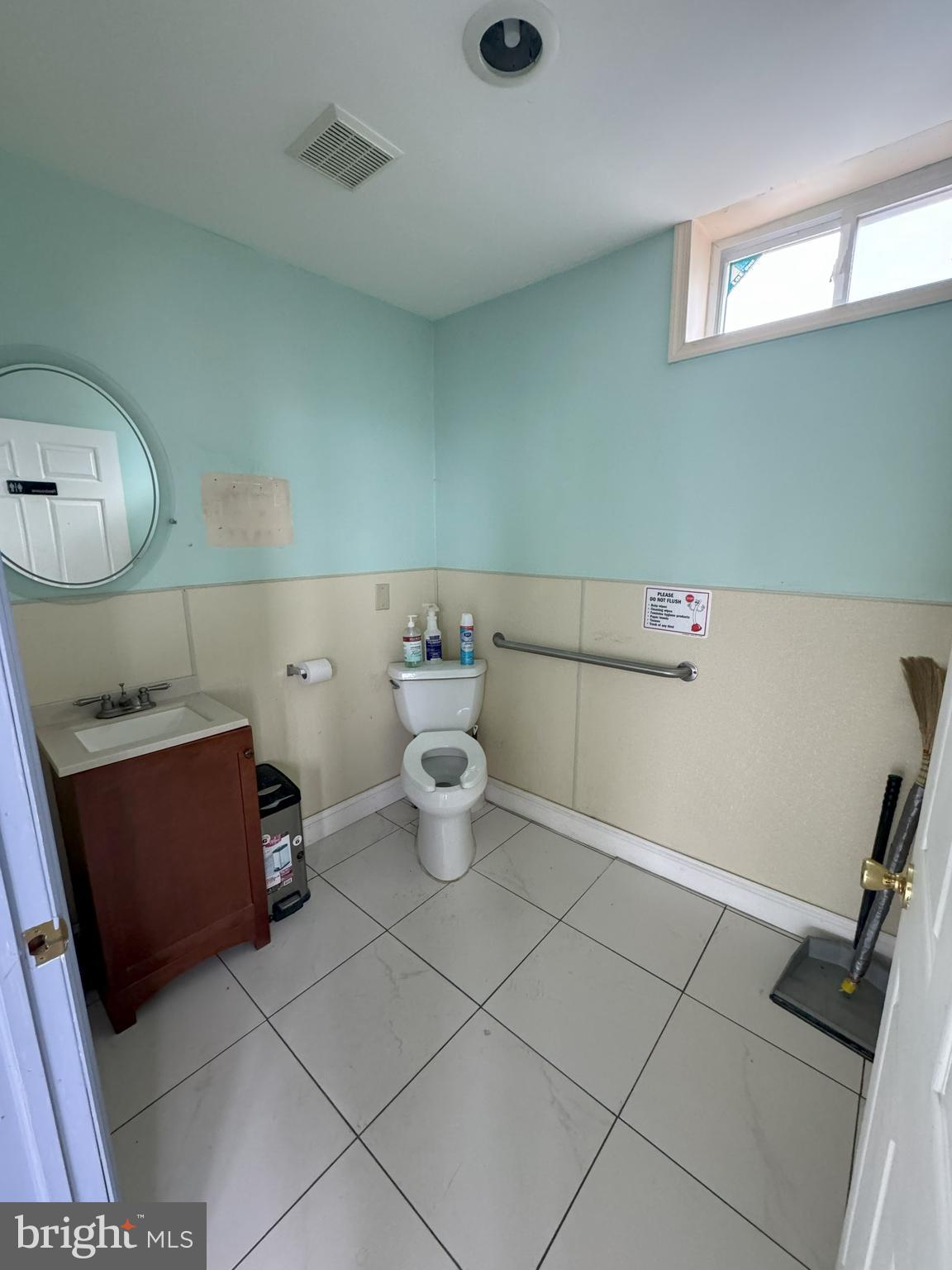 629 N WHITE HORSE PIKE