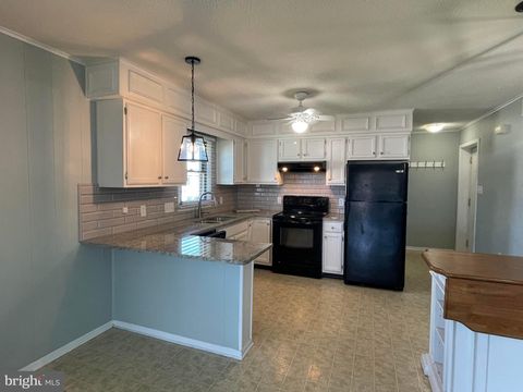 Condo For Rent - 34515 Bushnell Court #11<br/> LEWES, DE 19958