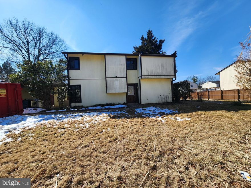 ONLINE AUCTION: This auction takes place on the Ashland Auction Group Website Bidding Platform. Bidding begins 03/17/2026 @ 10:00 AM. Bidding ends 03/19/2026 @ 11:00 AM. List Price is Suggested Opening Bid. Deposit: $25,000. 2 Story Detached Home in Gaithersburg, Maryland located within Montgomery County. Residents can enjoy the nearby attraction such as Laytonia Recreational Park, Flower Hill Shopping Center, & +/- 1.5 miles to Downtown Gaithersburg. Property is Vacant. Easy Access to Major Traffic Artery Airpark Road. See below for more information. 

Believed to Be Framed For:
-Kitchen 
-Dining area 
-Living area 
-(1) Half Bathroom 
-(4) Bedrooms 
-(2) Full Bathroom