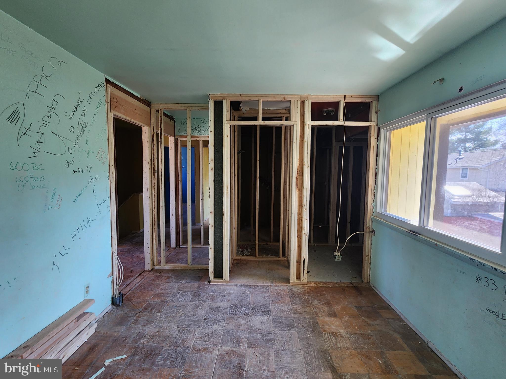 GAITHERSBURG - Residential