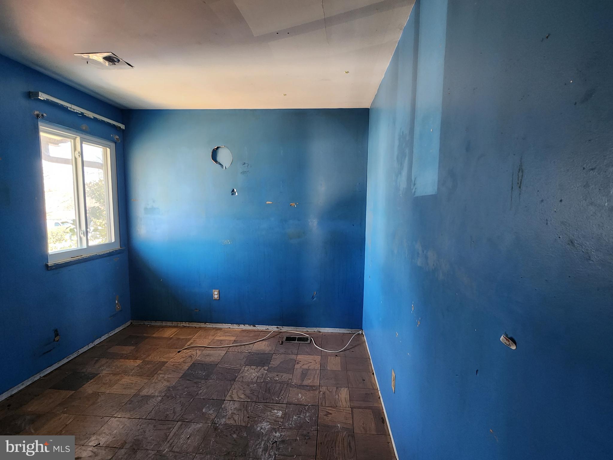 GAITHERSBURG - Residential