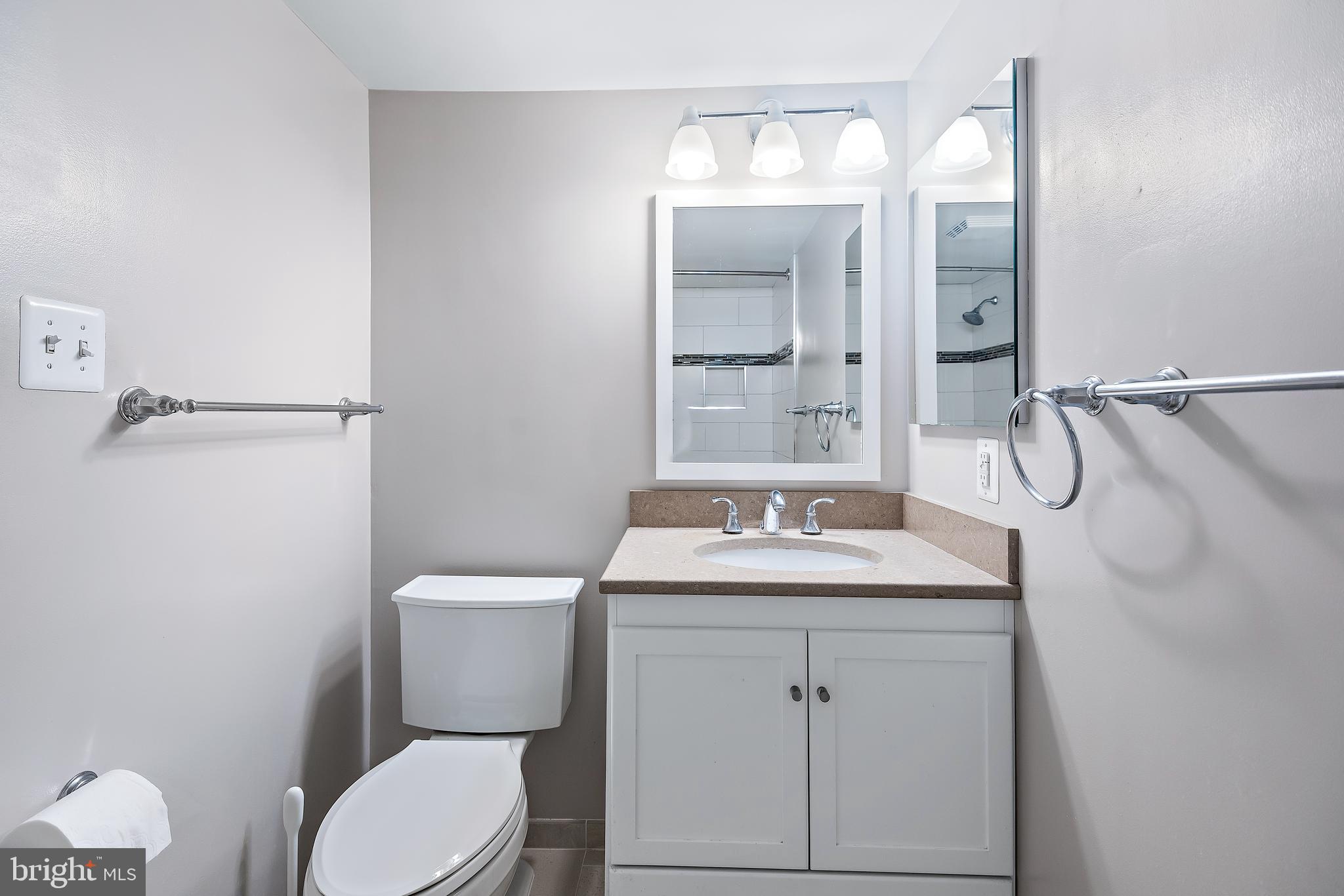 GEORGETOWN VILLAGE - Residential Lease