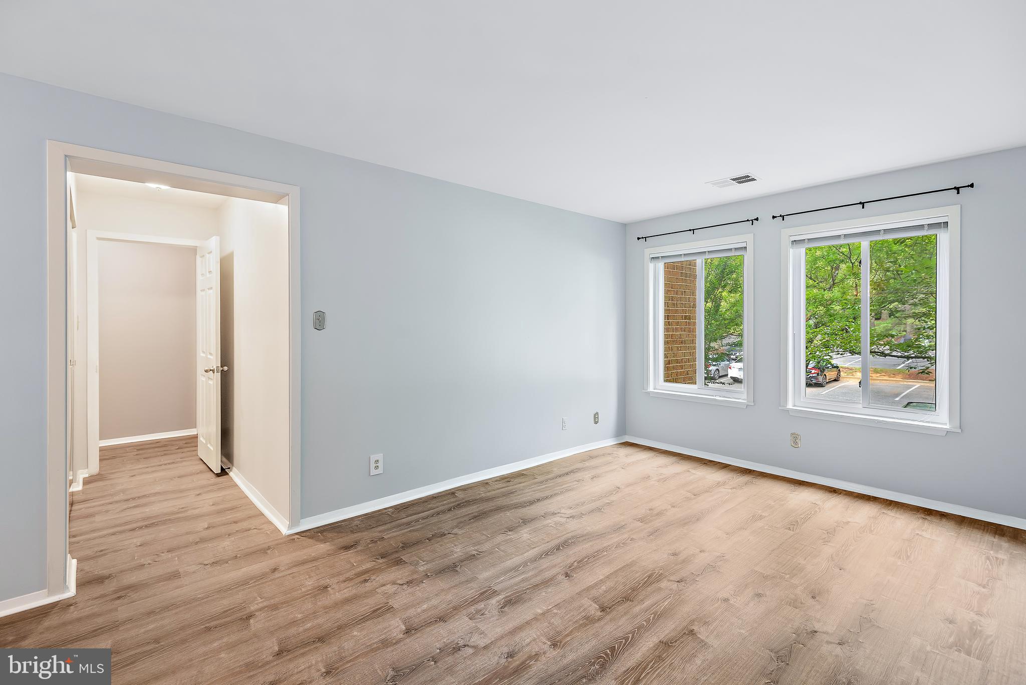 GEORGETOWN VILLAGE - Residential Lease