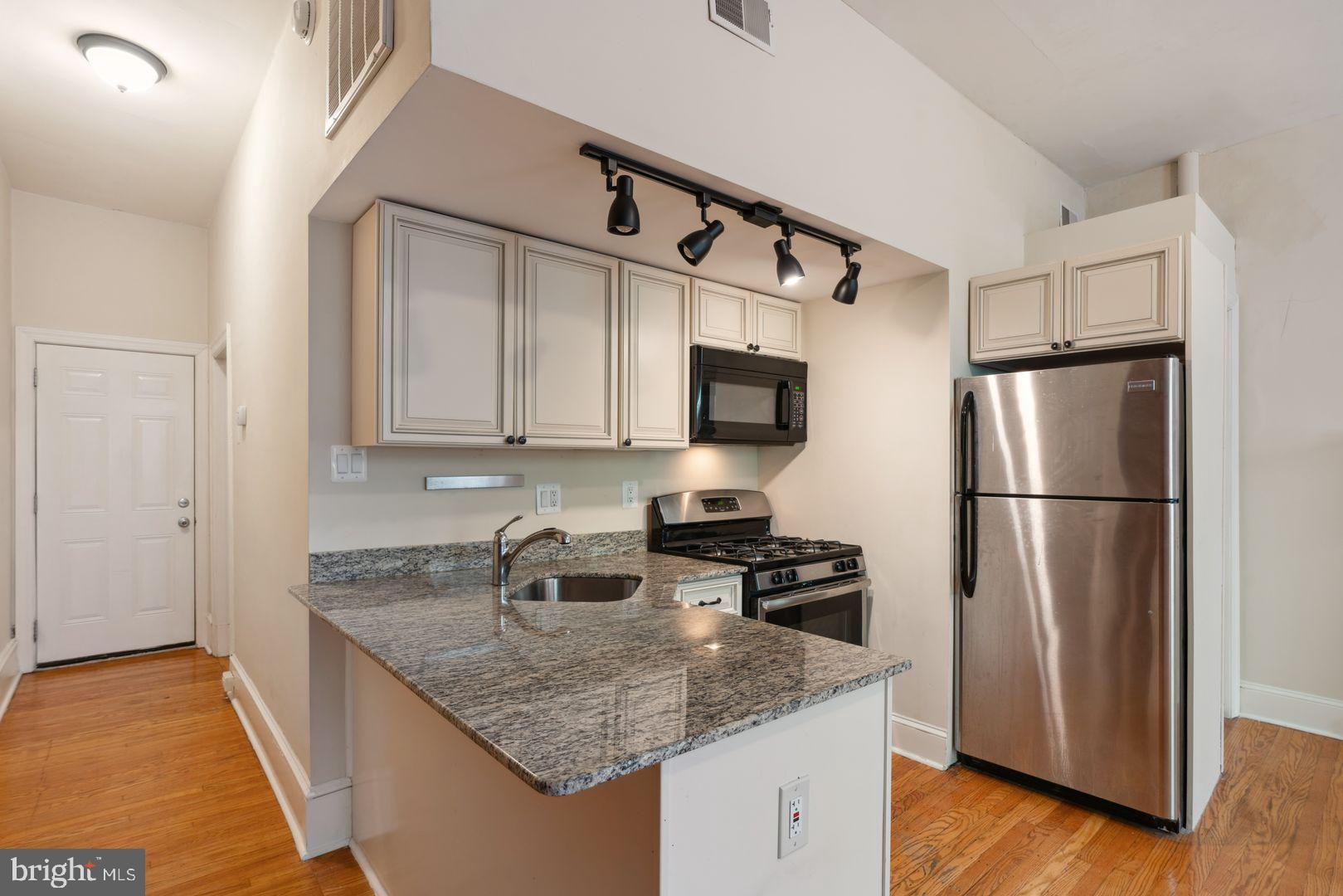 PHILADELPHIA - Residential Lease