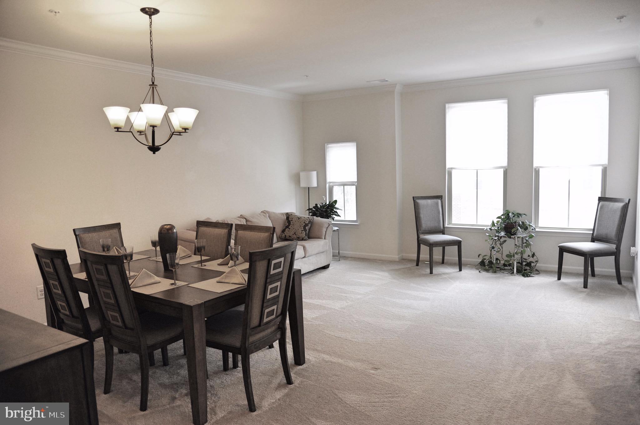 LOUDOUN CROSSING CONDOMINIUM - Residential