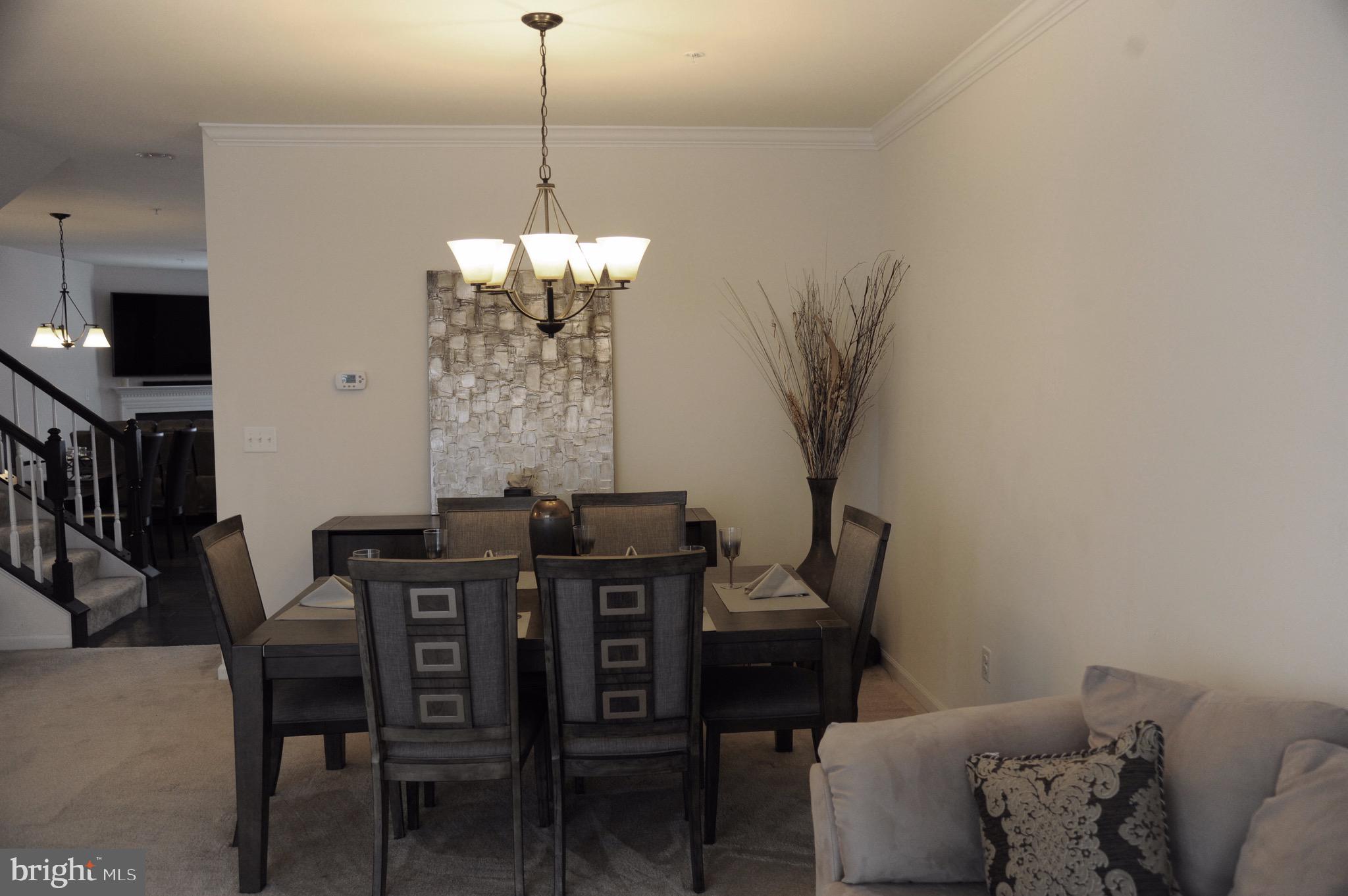 LOUDOUN CROSSING CONDOMINIUM - Residential