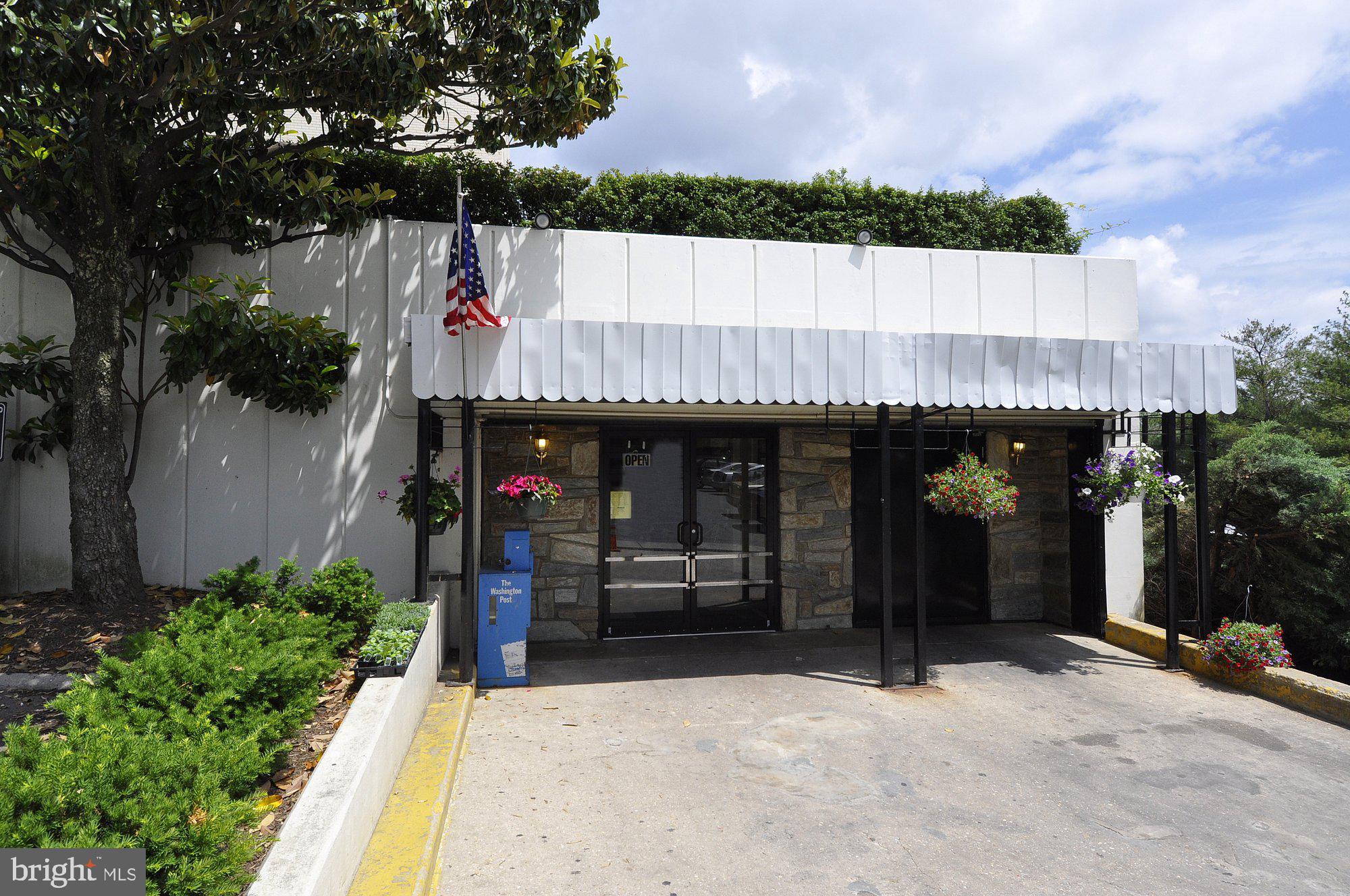 PARKSIDE CONDOMINIUMS - Residential