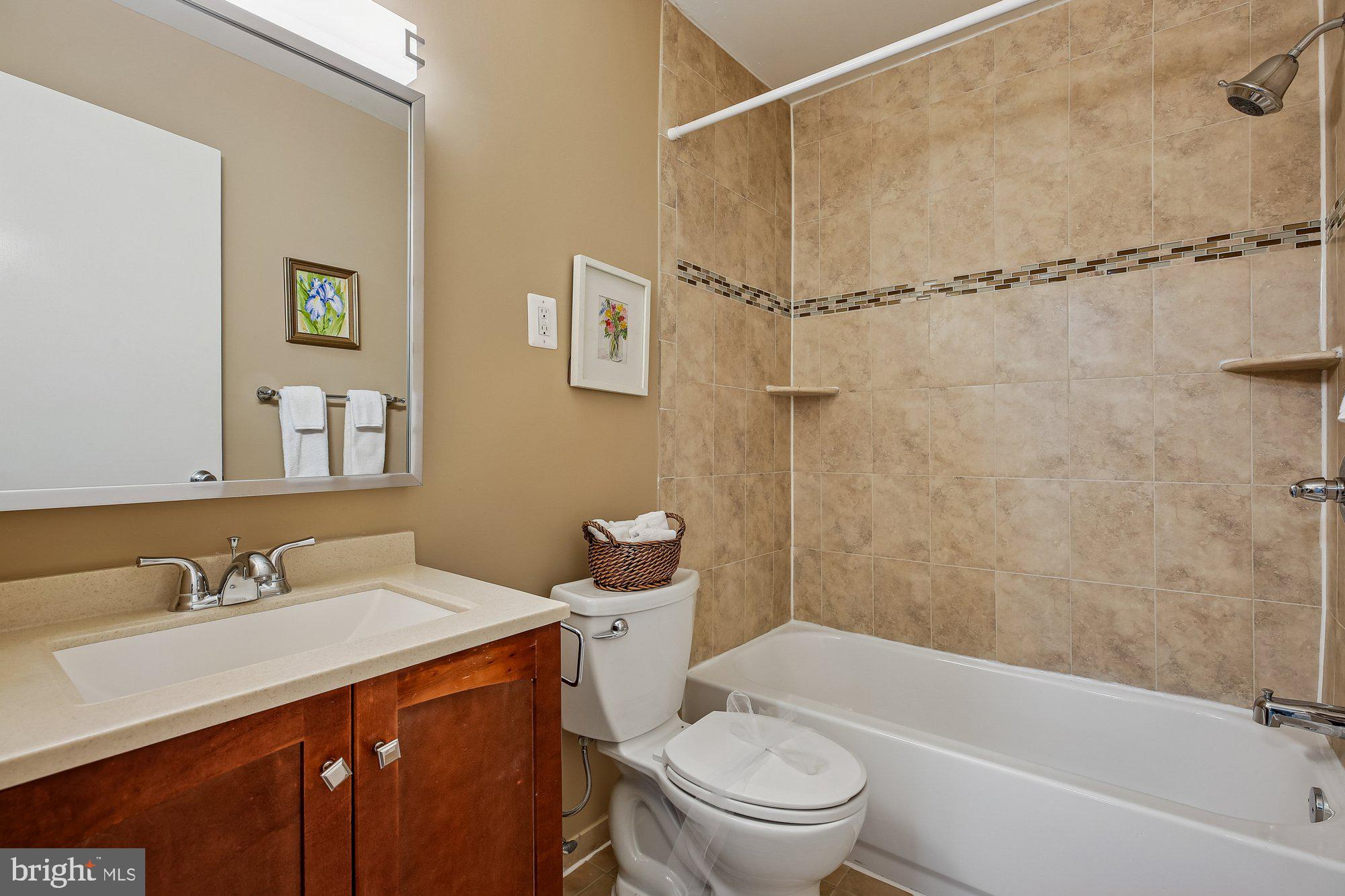 PARKSIDE CONDOMINIUMS - Residential