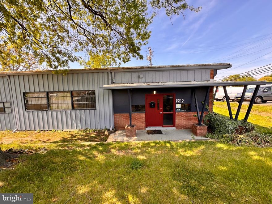 Industrial flex/warehouse building FOR SALE.  5,200 SF zoned CE-CL1/M1, suited for storage, light manufacturing.  Office are includes 4 private offices, showroom, reception area, kitchenette, and 2 restrooms.  Warehouse (3,795 SF) and additional storage area with walls that can be easily removed.  1 dock door and 1 drive-in door.  16 foot ceiling height.  15 parking spaces.  Located on the corner of Route 1 (Washington Blvd) and Howard Ln.   Easy access to MD 100, I-95 and I-895.