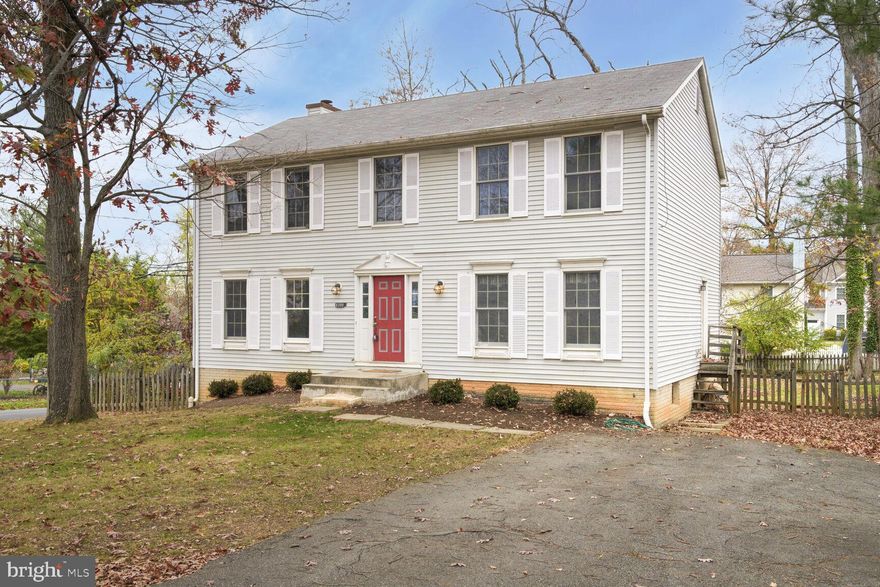 LOCATION, SPACE, PRIVACY, AND BEST PRICE!
In the heart of Vienna, this peaceful colonial-style home features 4 beds and 3 baths, with 2,240 Abv Grd SqFt and a spacious basement, on a .18 acre corner lot just 5 minutes from Tysons Mall, Mosaic District, and Dunn Loring Metro! Large deck overlooks PET-FRIENDLY fully-fenced-in yard. Enter through your dual-story foyer, cozy up by the fireplace in the living room, and enjoy a separate dining room, large bedrooms, and a master suite with its own walk-in closet and vanity. Convenience to park 3 cars and full-size washer/dryer on the main level. Tenant covers utilities.