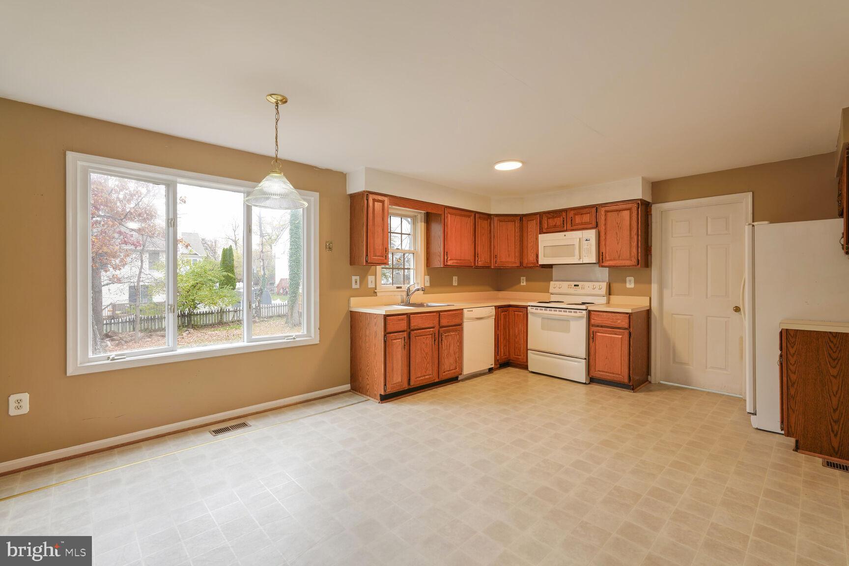 WEDDERBURN HEIGHTS - Residential Lease