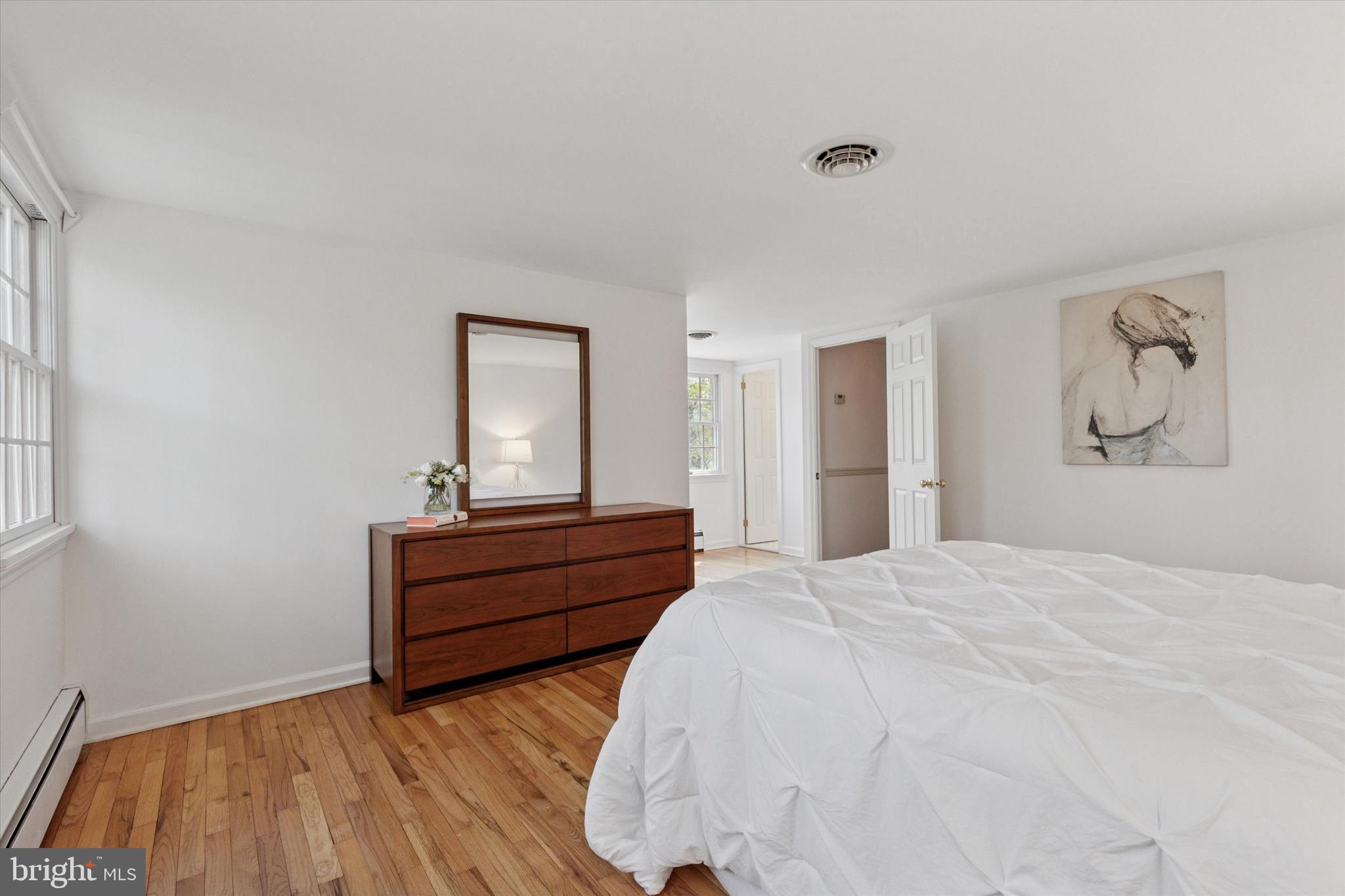 TOWER HILL - Residential